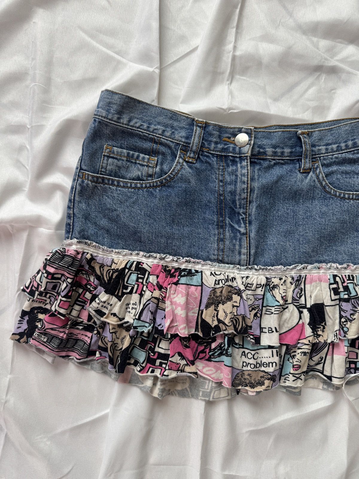 Hysteric Glamour Y2K Glam Low Rise Ruffle Denim Mini Skirt Size 27" / US 4 / IT 40 - 2 Thumbnail