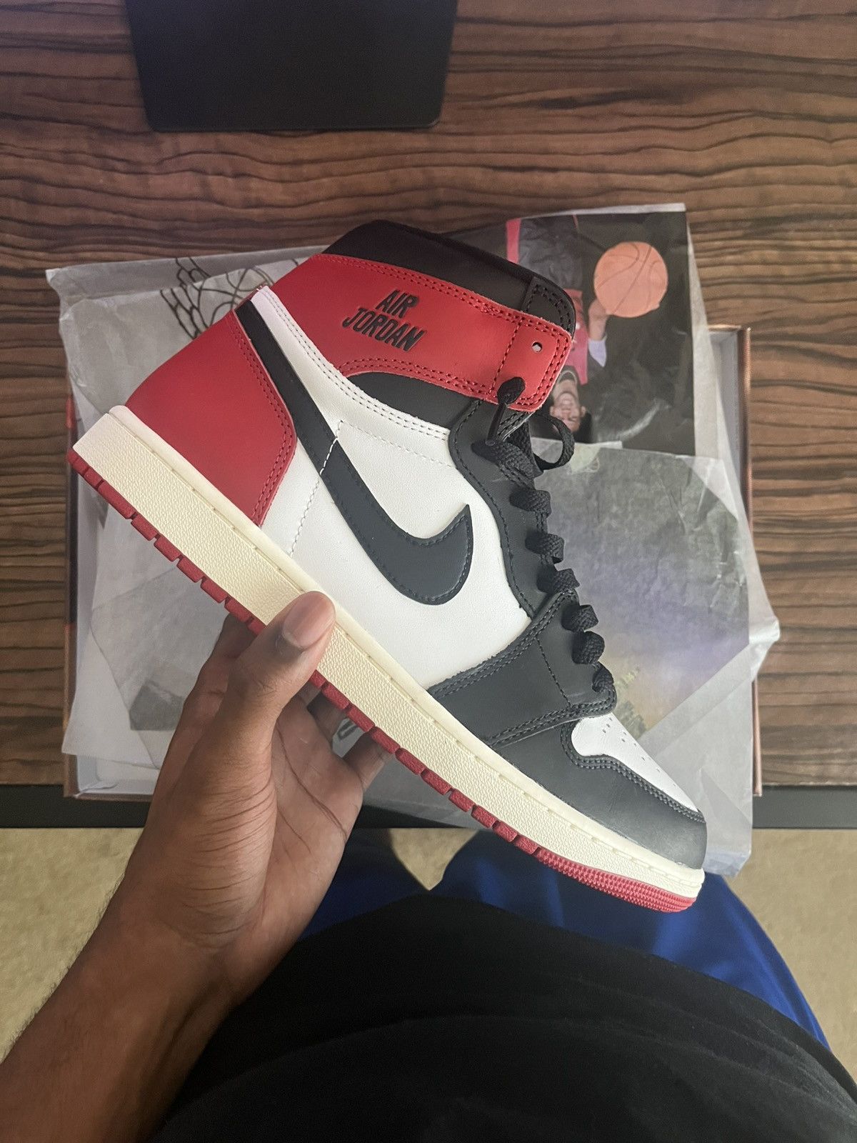 Jordan Brand Jordan 1 Retro High OG Black Toe Size US 11 / EU 44 - 1 Thumbnail