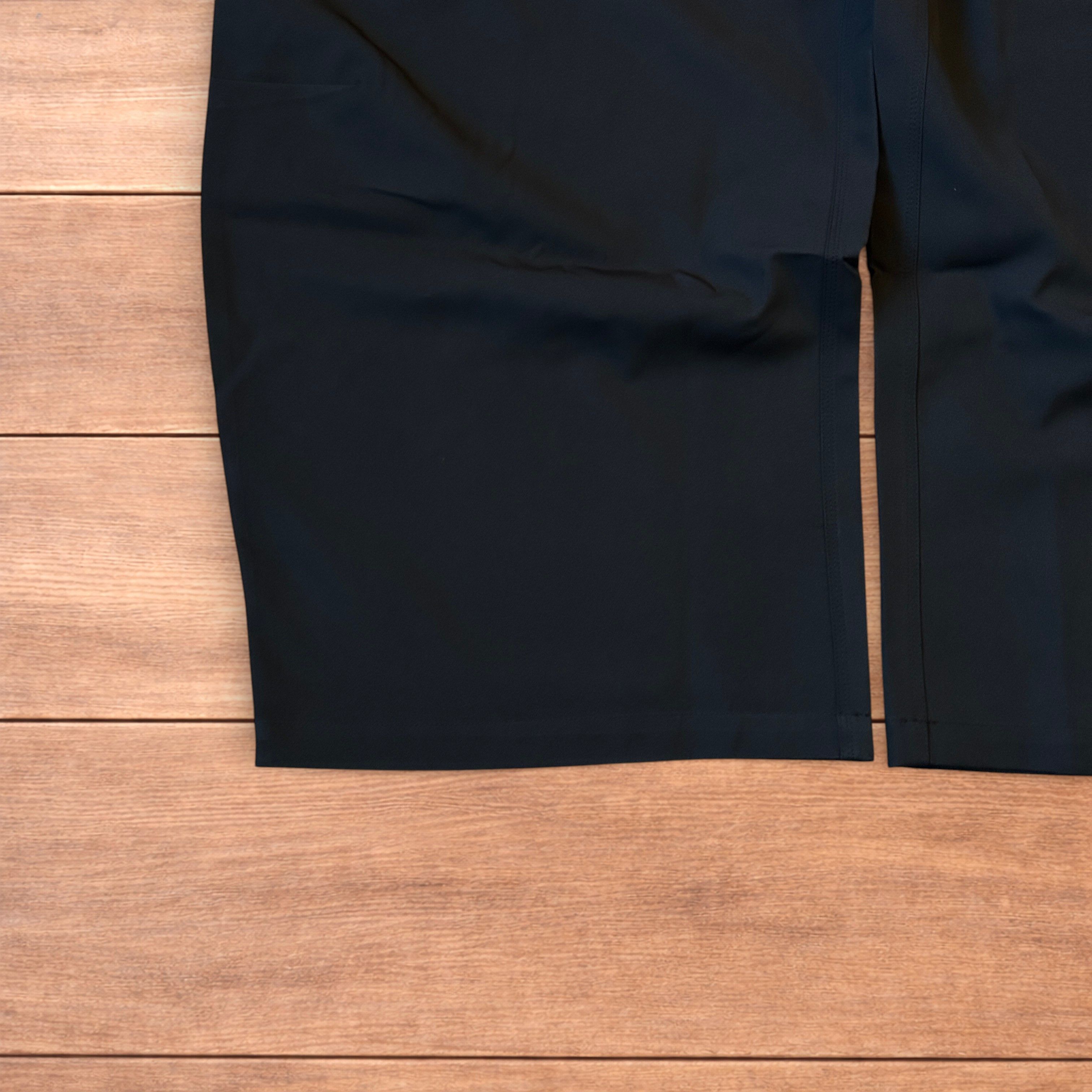 Japanese Brand Vintage style baggy balloon fit tailored trousers in black. Size US 34 / EU 50 - 5 Thumbnail
