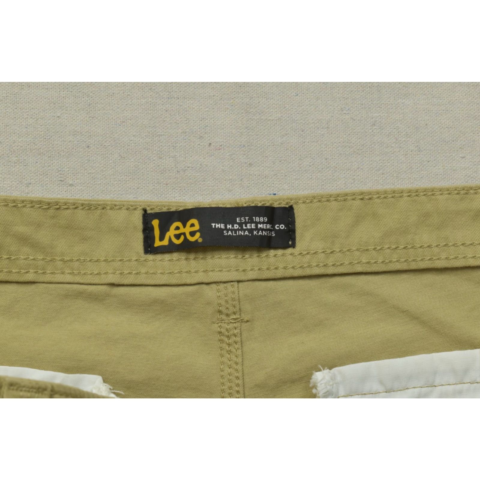 Lee Lee Cargo Shorts Men 44 Tan Cotton Heavyweight Relaxed Flat Front Pockets Beige Cargo Pocket Outdoor Summer Men Size US 44 / EU 60 - 6 Thumbnail