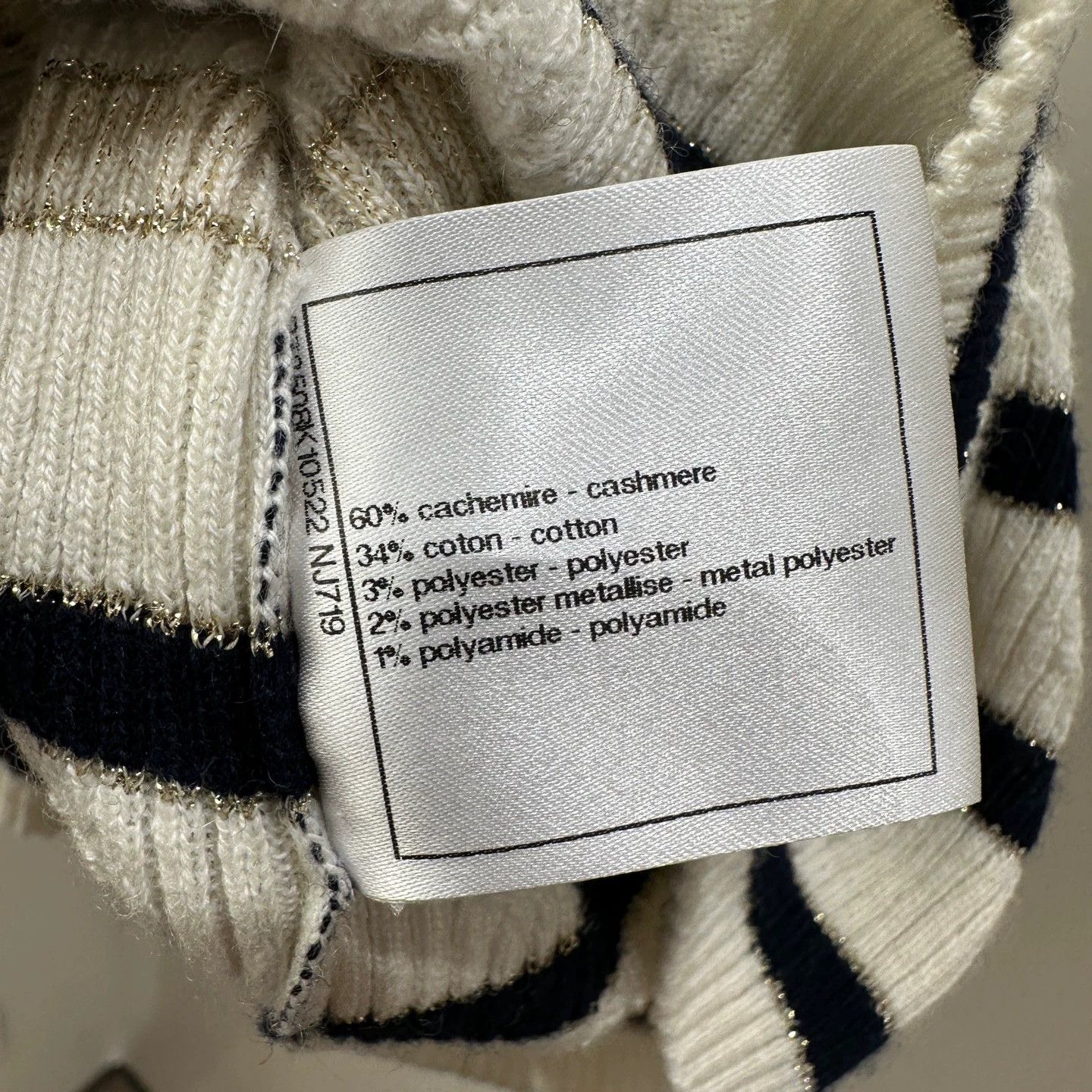 Chanel Chanel mar528 black white stripe logo knit vest cashmere 36 Size XS / US 0-2 / IT 36-38 - 7 Thumbnail