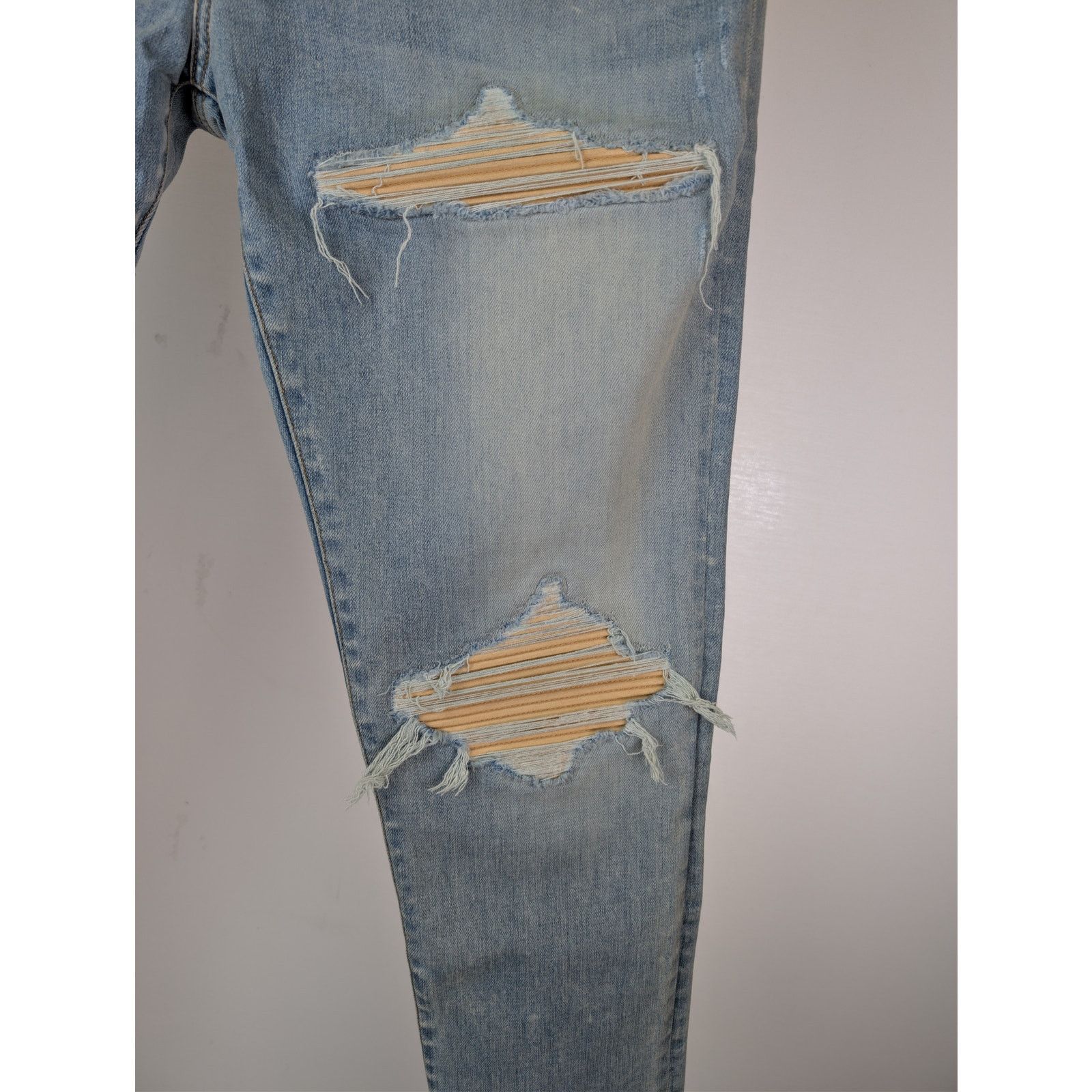 Amiri o1rshd1 Ultrasuede MX1 Denim Jeans in Surf Indigo Blue Size US 33 - 8 Thumbnail
