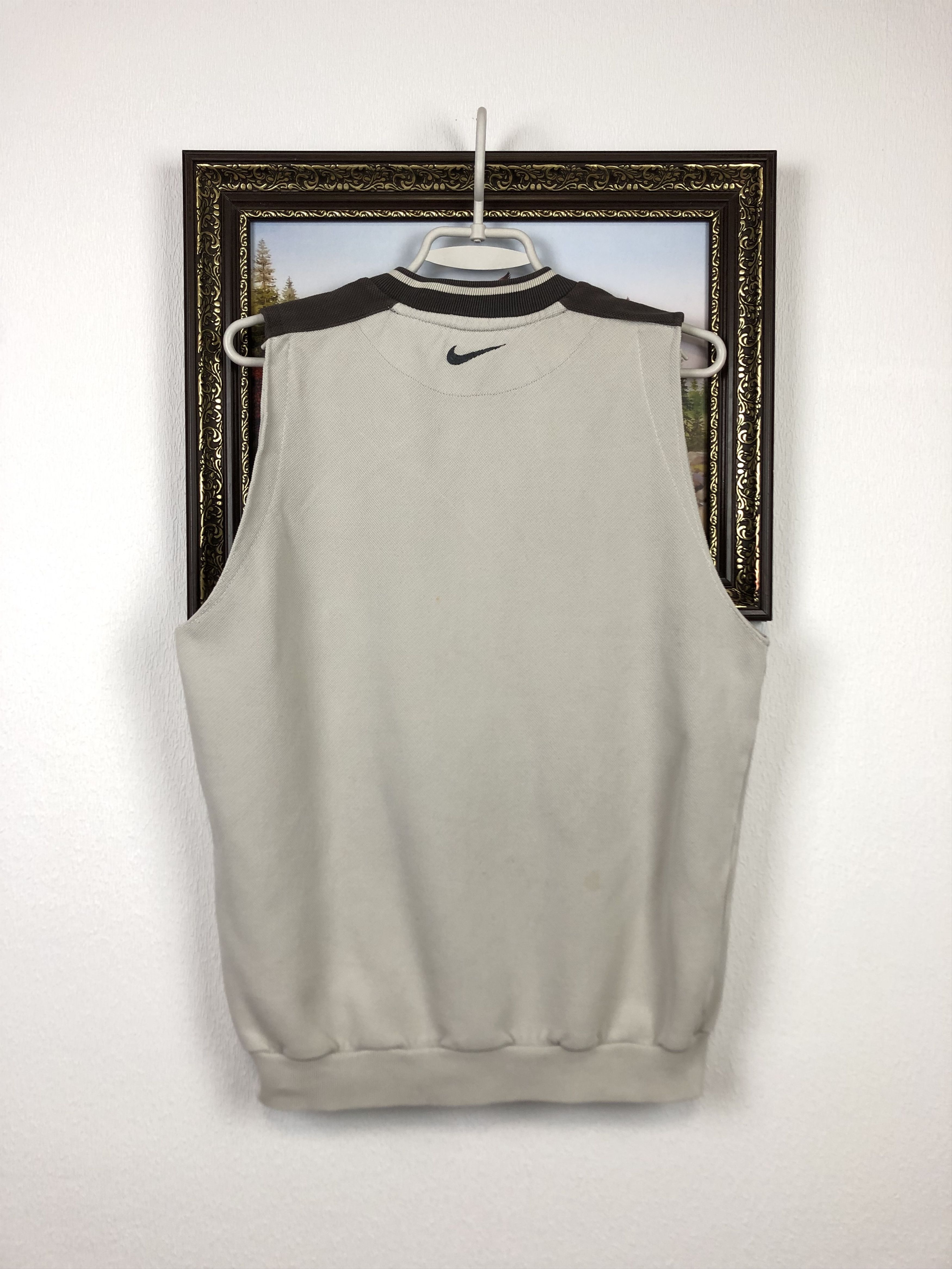 Nike Vintage Nike Sleveless Tank Top Jacket Shirt Hype Swoosh Size US S / EU 44-46 / 1 - 10 Thumbnail