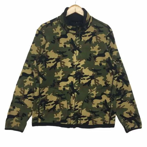 Uniqlo UNIQLO JAPAN Camo Reversible Fleece Jacket Army Military Size US L / EU 52-54 / 3 - 1 Thumbnail