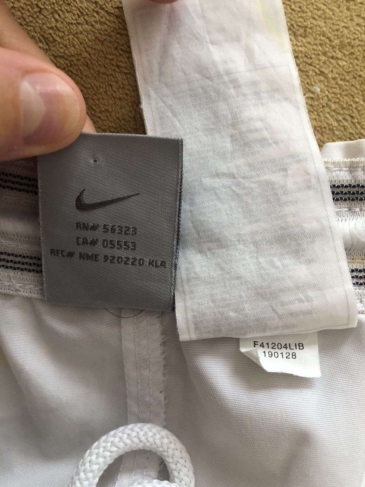 Nike NIKE FOOTBAL VINTAGE SPORT RUNNING SHORTS Size US 37 - 5 Thumbnail