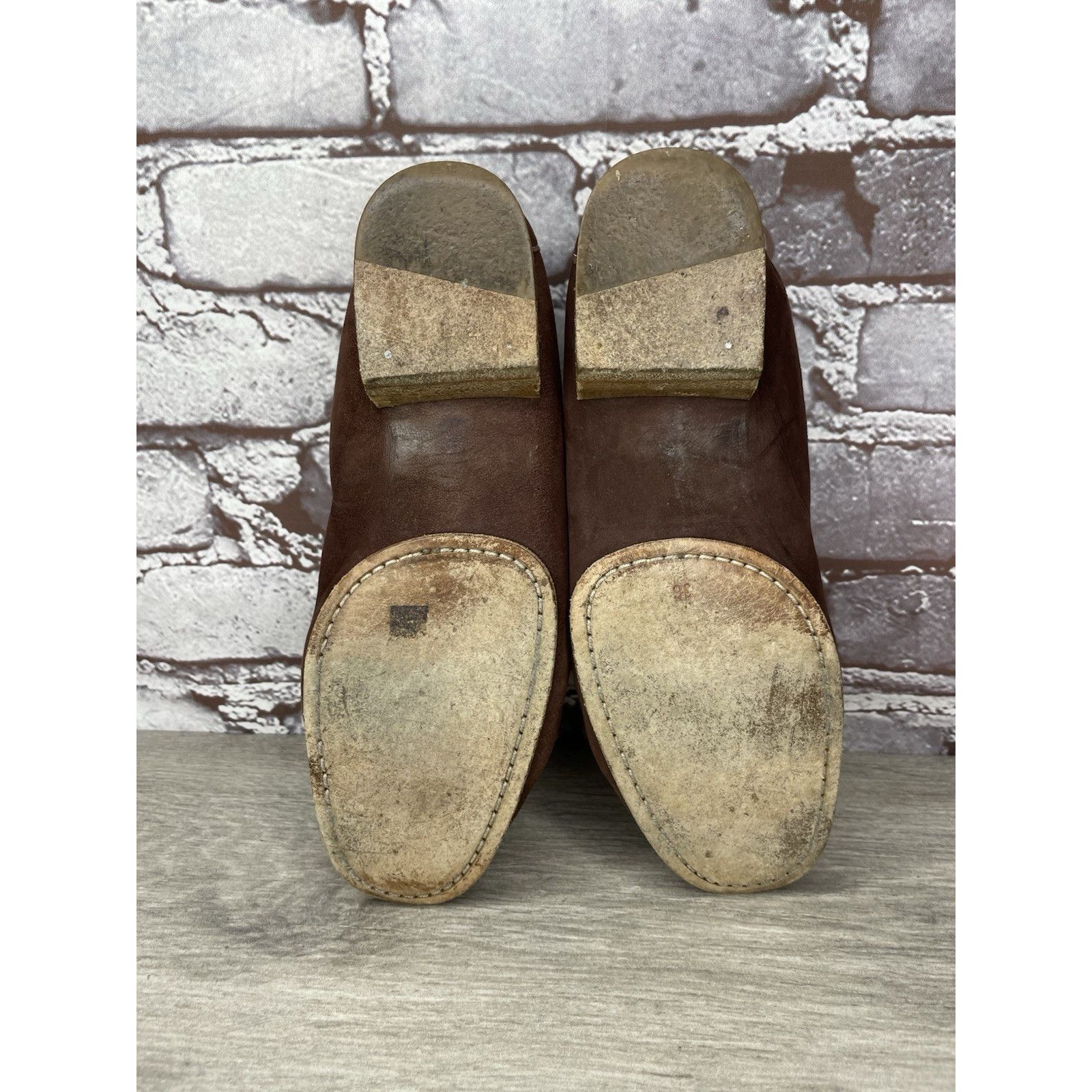 Giorgio Armani Giorgio Armani Brown Suede Loafers Leather Sole Driving Shoe Size US 6 / IT 36 - 23 Thumbnail