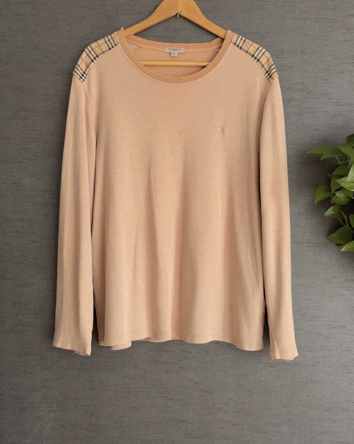 Burberry Burberry Shoulder Scottish Plaid Women's Long Sleeve Top Size US XL / EU 56 / 4 - 1 Thumbnail