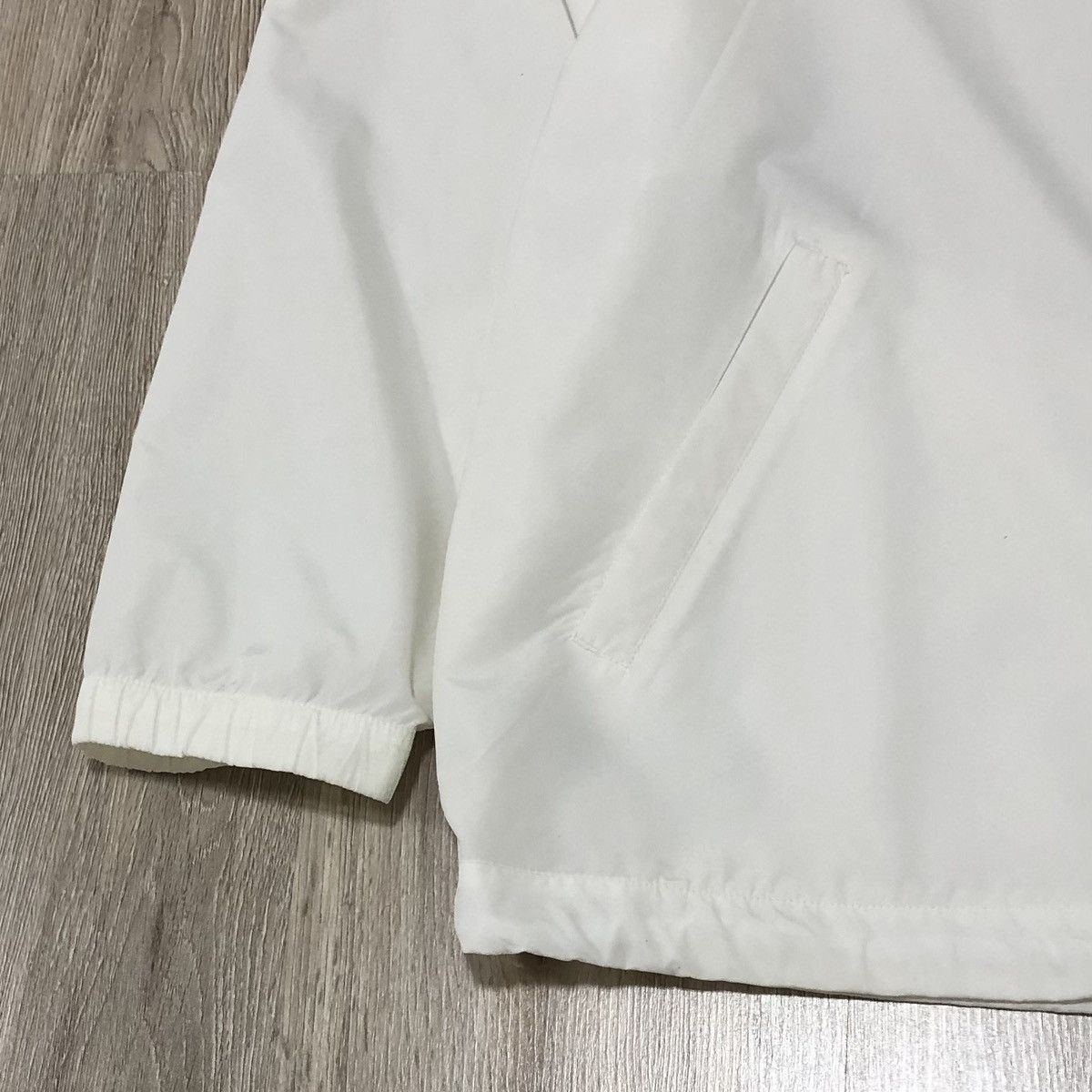 Nike Vintage Nike Pullover White Plain Windbreaker Nylon Jacket Size US XL / EU 56 / 4 - 5 Thumbnail