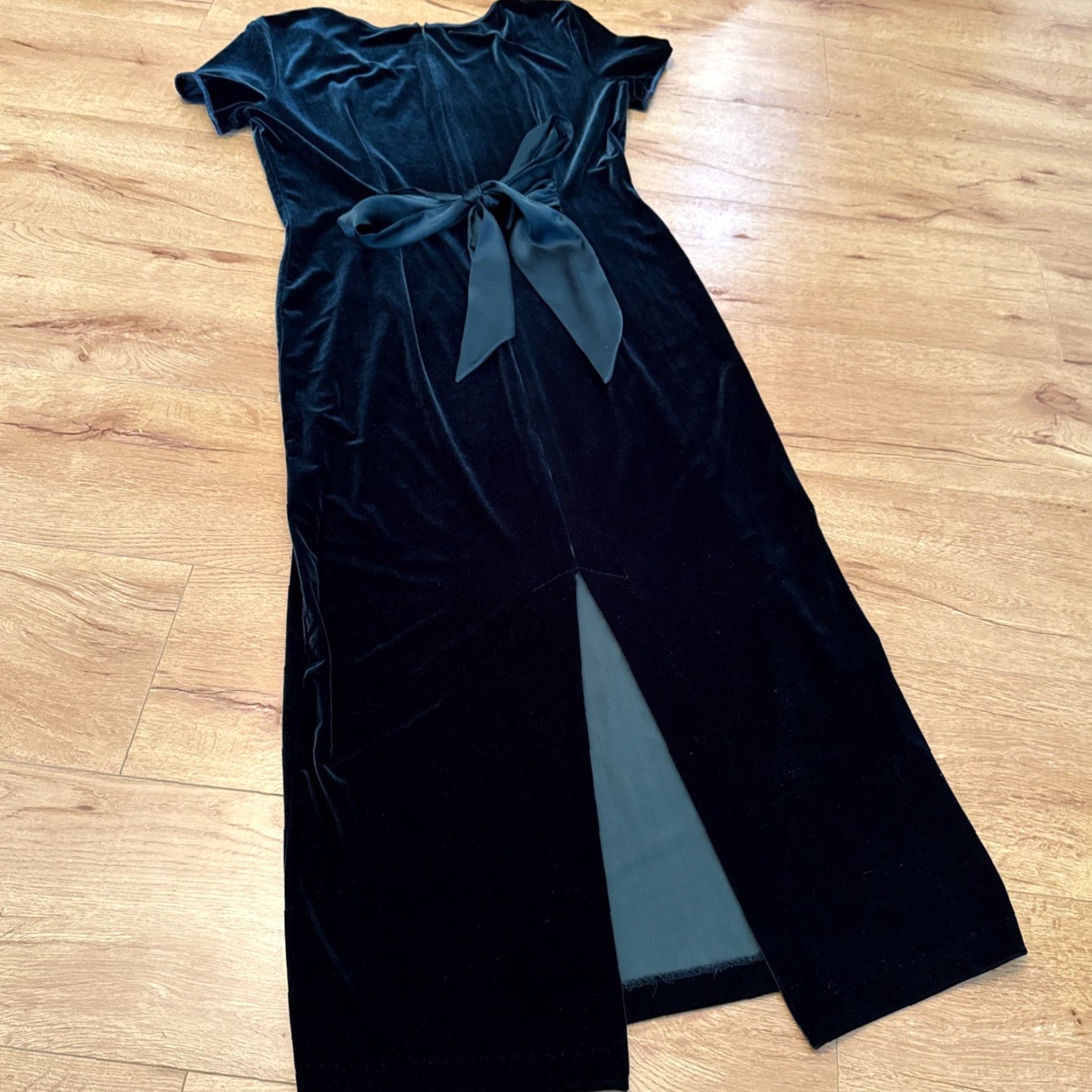 Vintage VINTAGE Robbie Bee Dress Green Velvet Midi L/XL Sheath Back Bow Scoop Neck Short Sleeve Maxi 80s 90s Womens Dresses Size XL / US 12-14 / IT 48-50 - 6 Thumbnail