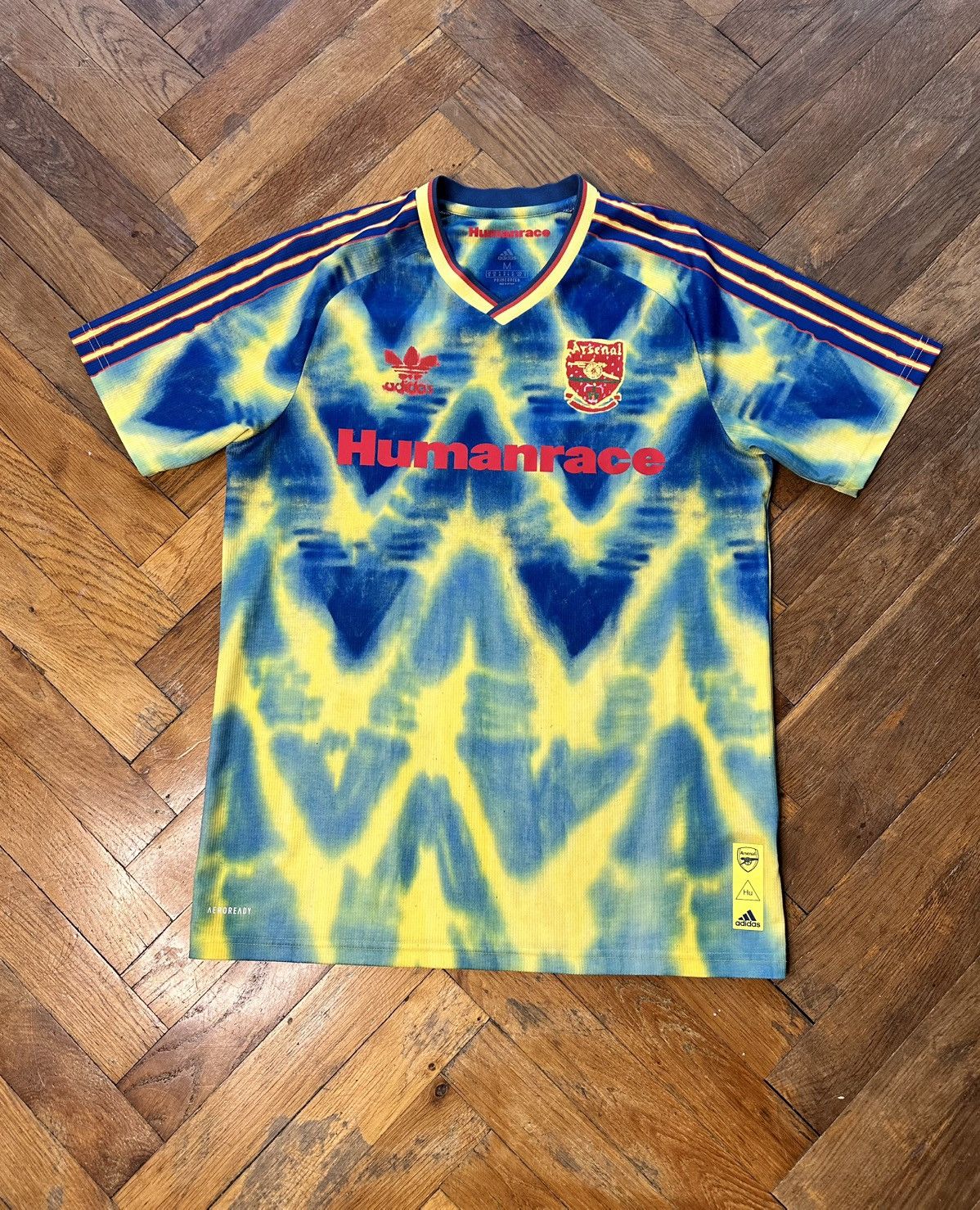 Adidas × Pharrell Adidas Human Race Pharrell Williams Arsenal London FC Size US M / EU 48-50 / 2 - 1 Thumbnail