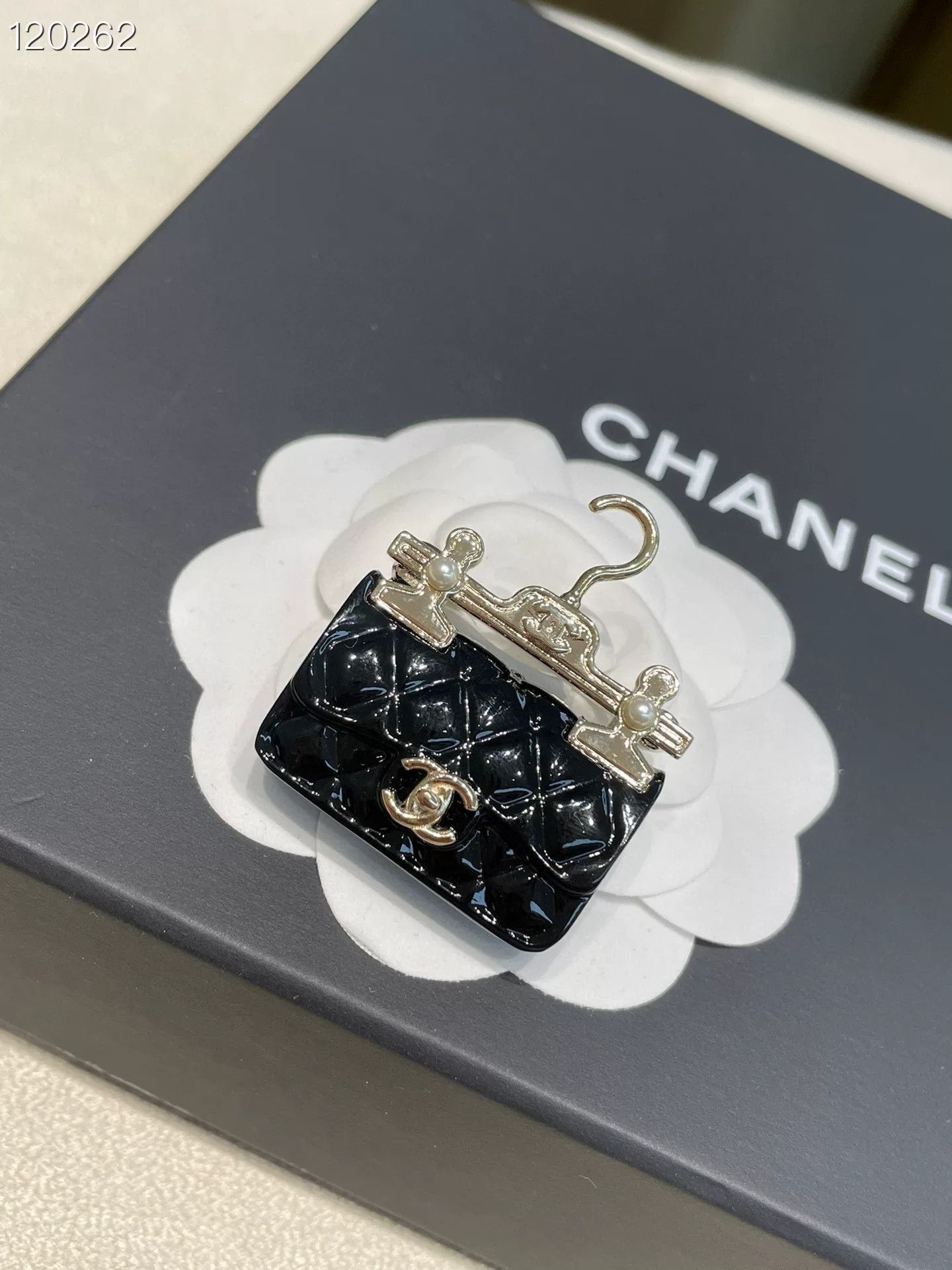 Chanel Chanel Black Bag Hanger Double C Brooch Size ONE SIZE - 1 Thumbnail