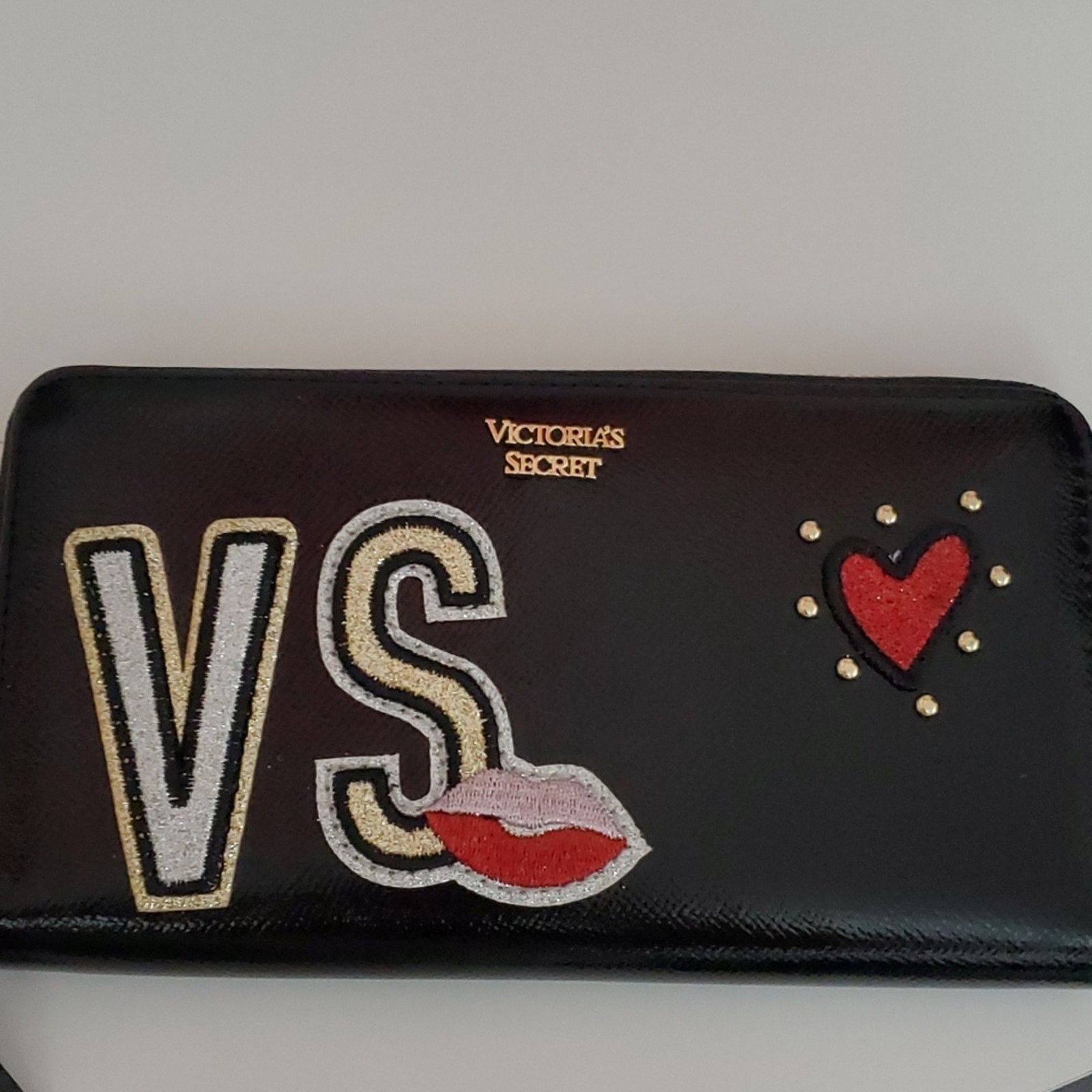 Victoria's Secret VICTORIA'S SECRET BLING PATCH WALLET BNWT. Size ONE SIZE - 2 Thumbnail