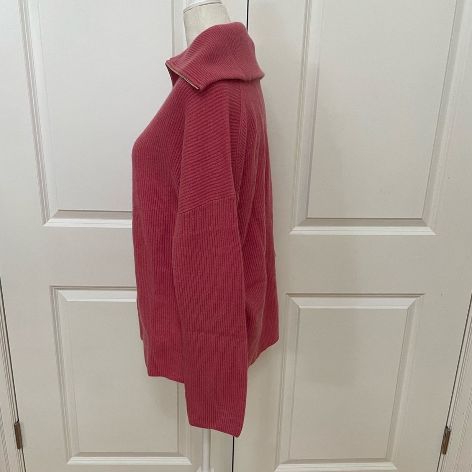 Rachel Zoe Ribbed 2-Ply Cashmere Sweater - Zip Neck from Rachel Zoe Size L / US 10 / IT 46 - 2 Thumbnail