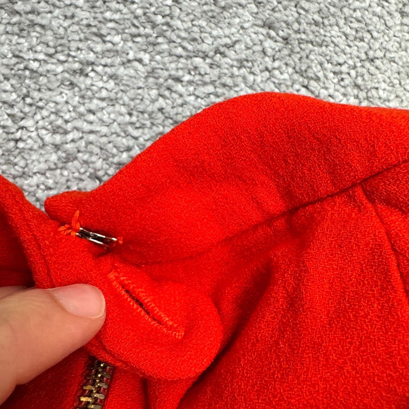 Anne Klein VINTAGE Anne Klein Skirt Wool Pencil Women 0 Adult Regular Red Knee Length Zipper 80s 90s Classic Workwear Women's Size 25" / US 0 / IT 36 - 3 Thumbnail