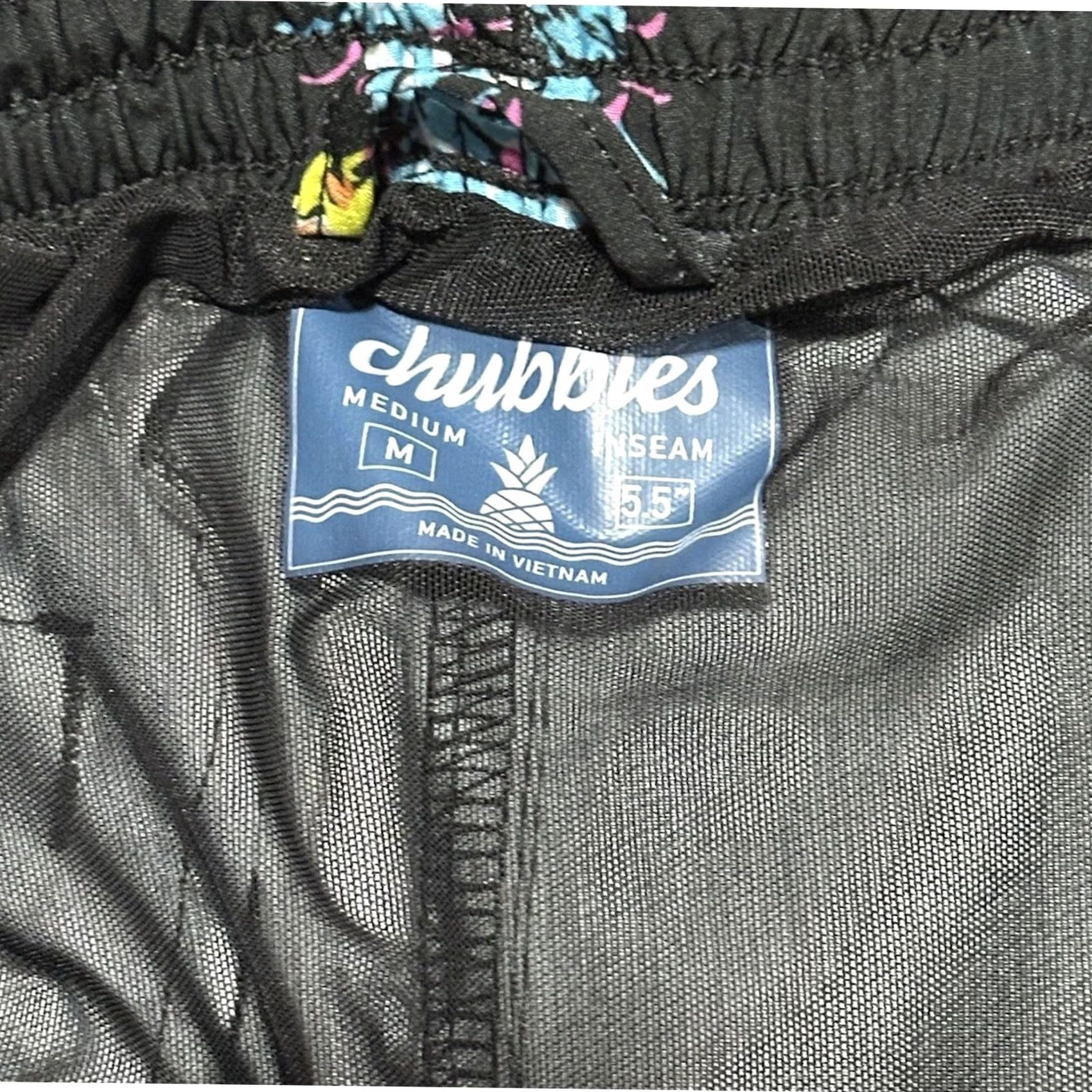 Chubbies Chubbies The Pineapple Sundaes Classic Swim Trunks M Black Brief Lined 5.5" Men Size US 31 - 2 Thumbnail