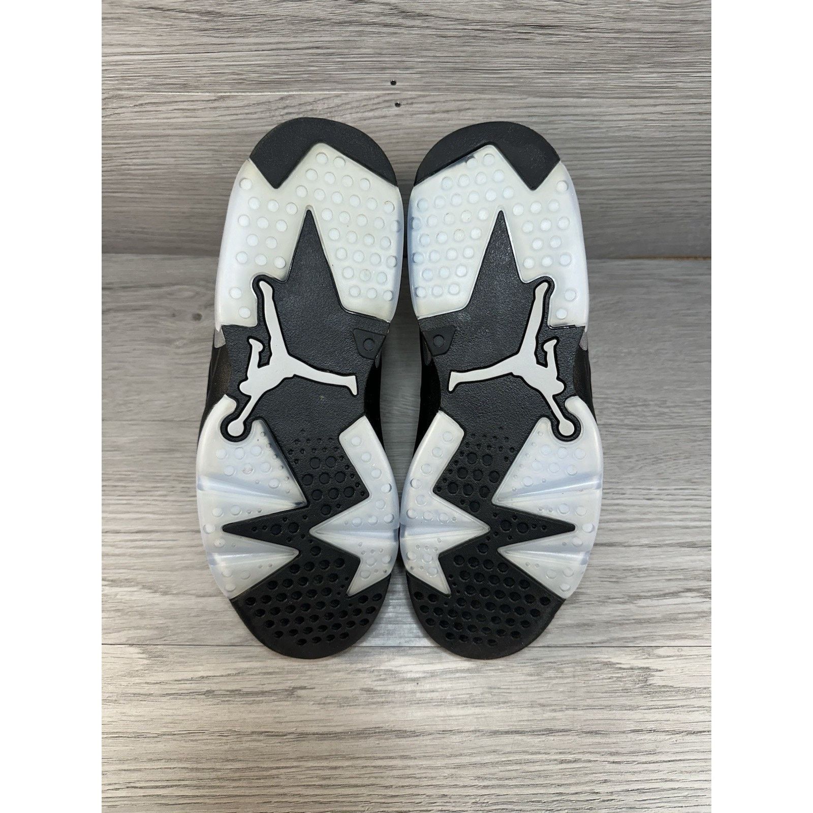 Jordan Brand Jordan 6 Retro Chrome - Size 9.5 Size US 9.5 / EU 42-43 - 6 Thumbnail