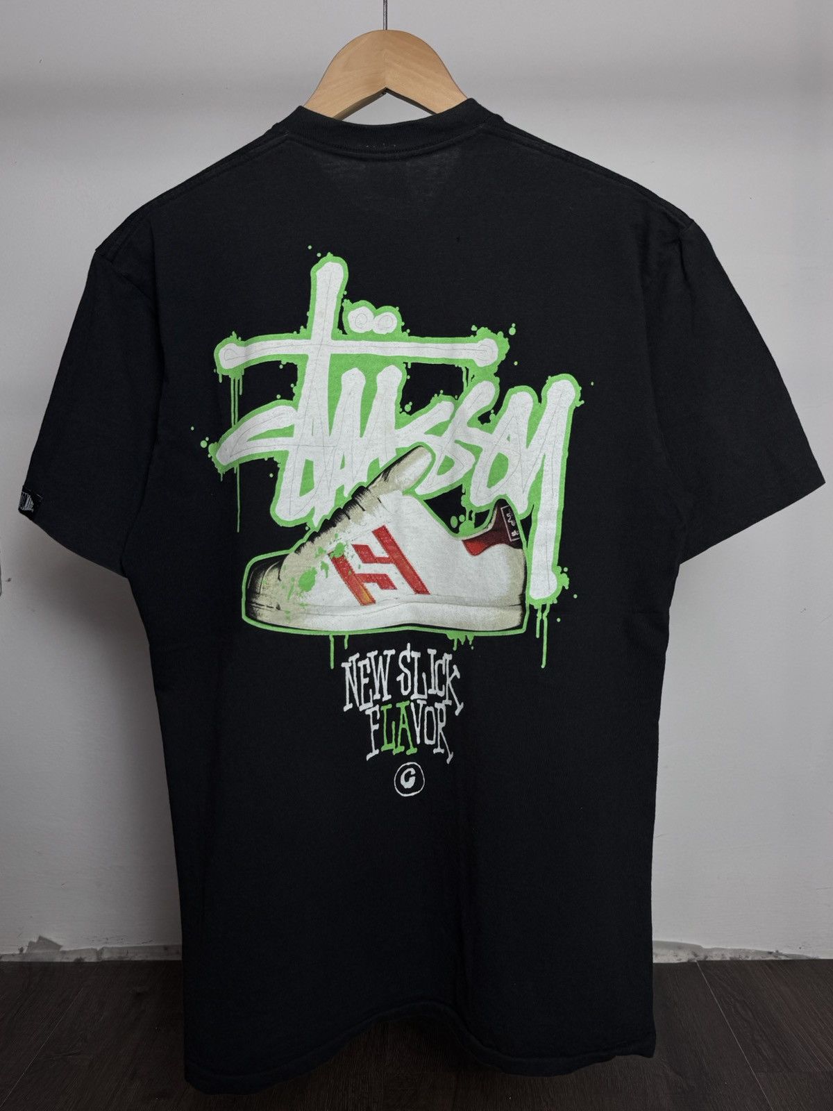 Stussy Vintage Stüssy Shuffle Tee in black. Size US L / EU 52-54 / 3 - 1 Thumbnail