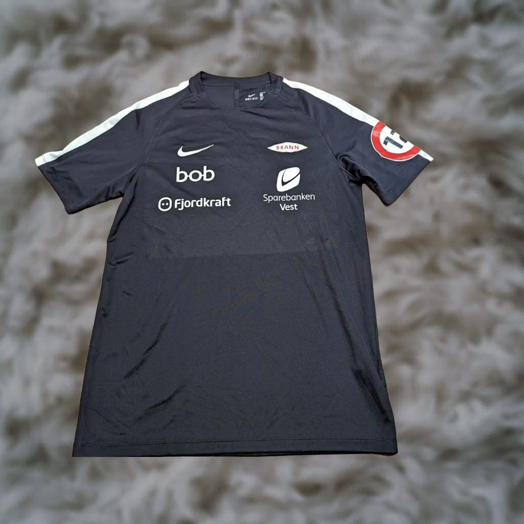 Nike Nike Dri-Fit Training Jersey Football Black Men's M Shirt Short Sleeve Nike Brann 2017 Size US M / EU 48-50 / 2 - 1 Thumbnail