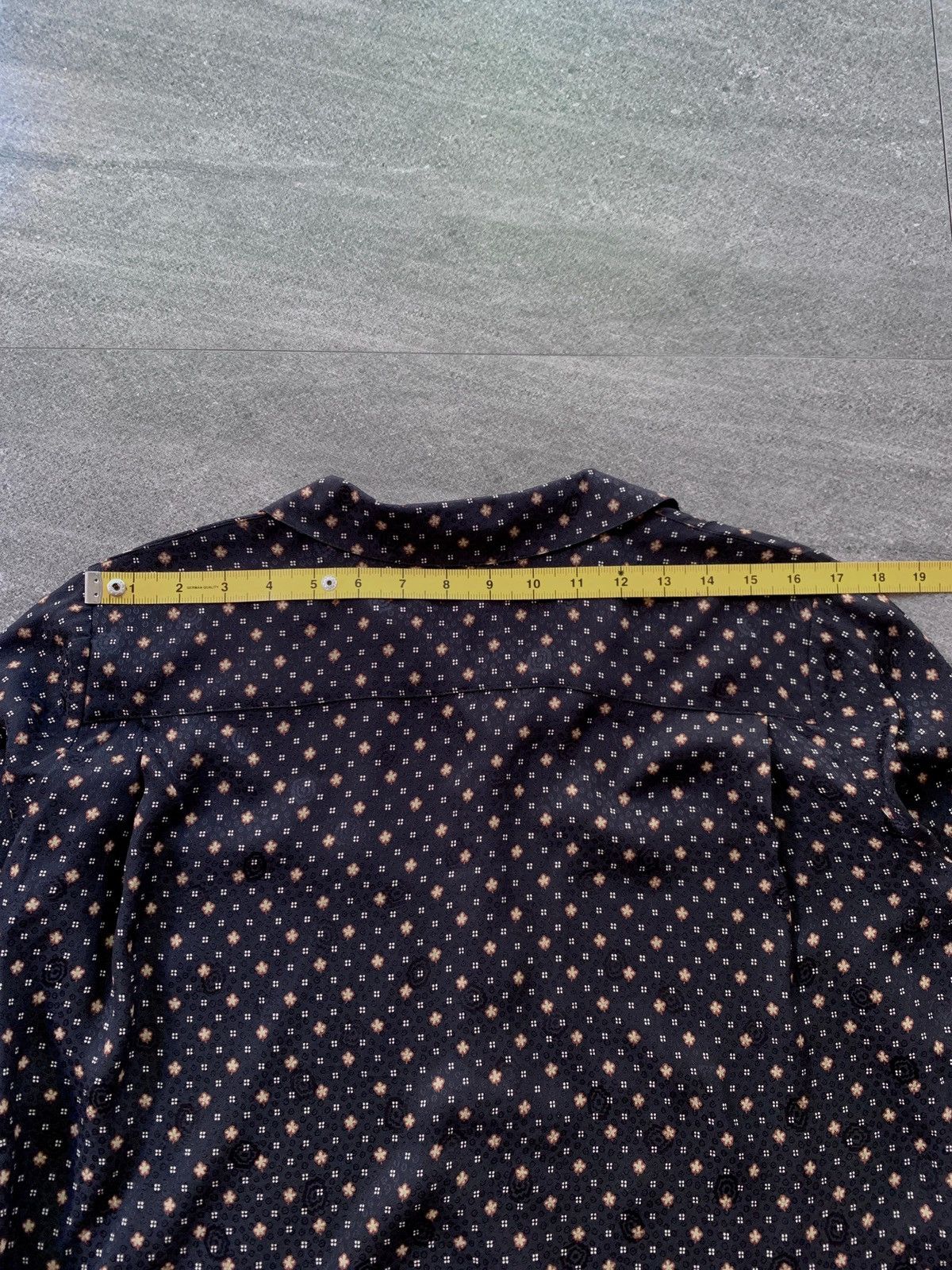 Gucci FREE TAX! 90s Printed Silk Shirt Size US M / EU 48-50 / 2 - 13 Thumbnail