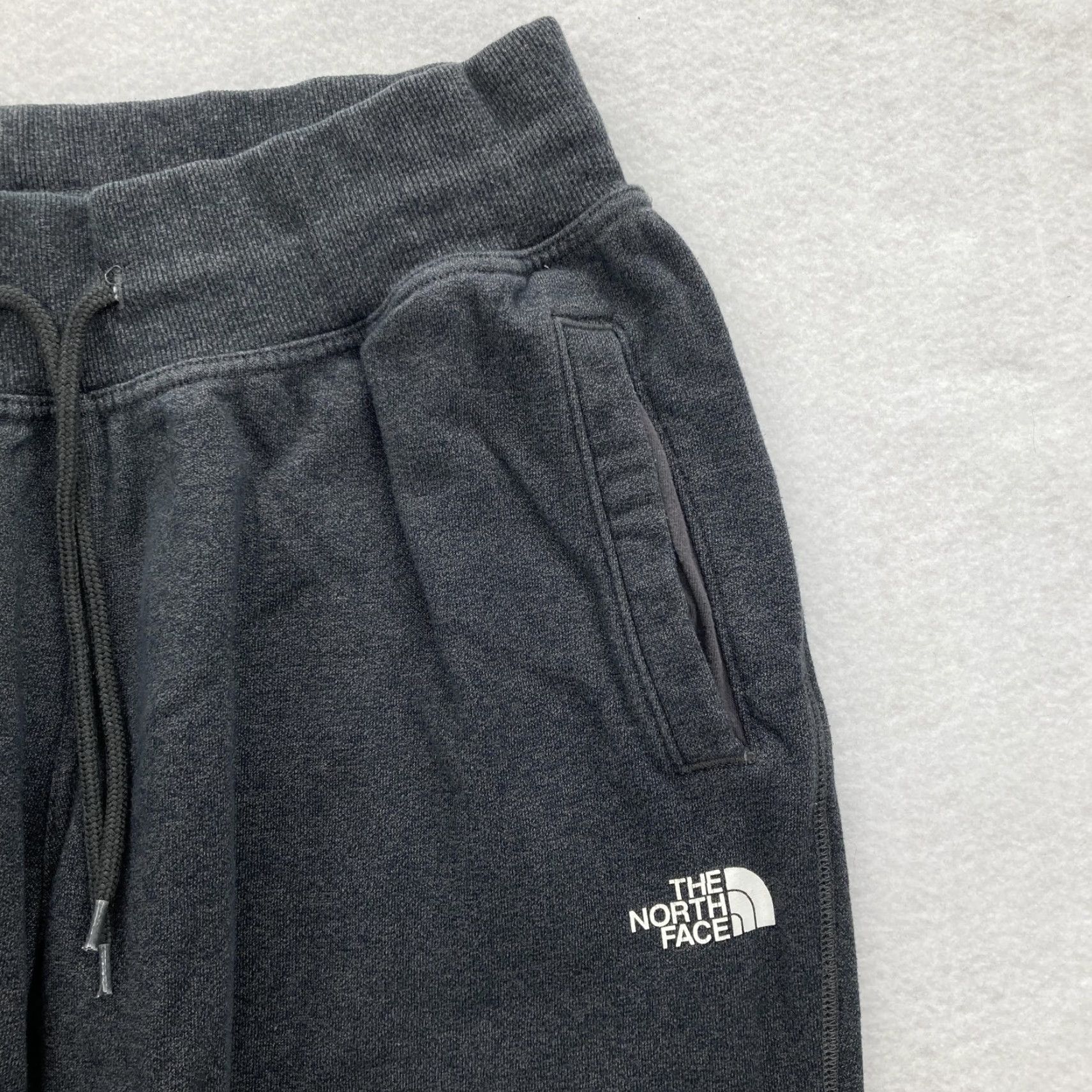 The North Face The North Face Pants Mens XL Gray Joggers Fleece Logo Outdoors Hiking Lounge Size US 36 / EU 52 - 3 Thumbnail