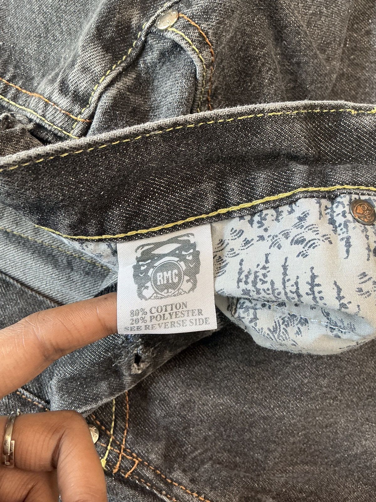 Japanese Brand × Vintage Vintage red monkey company1002 pocket embroidered denim jort Size US 36 / EU 52 - 9 Thumbnail