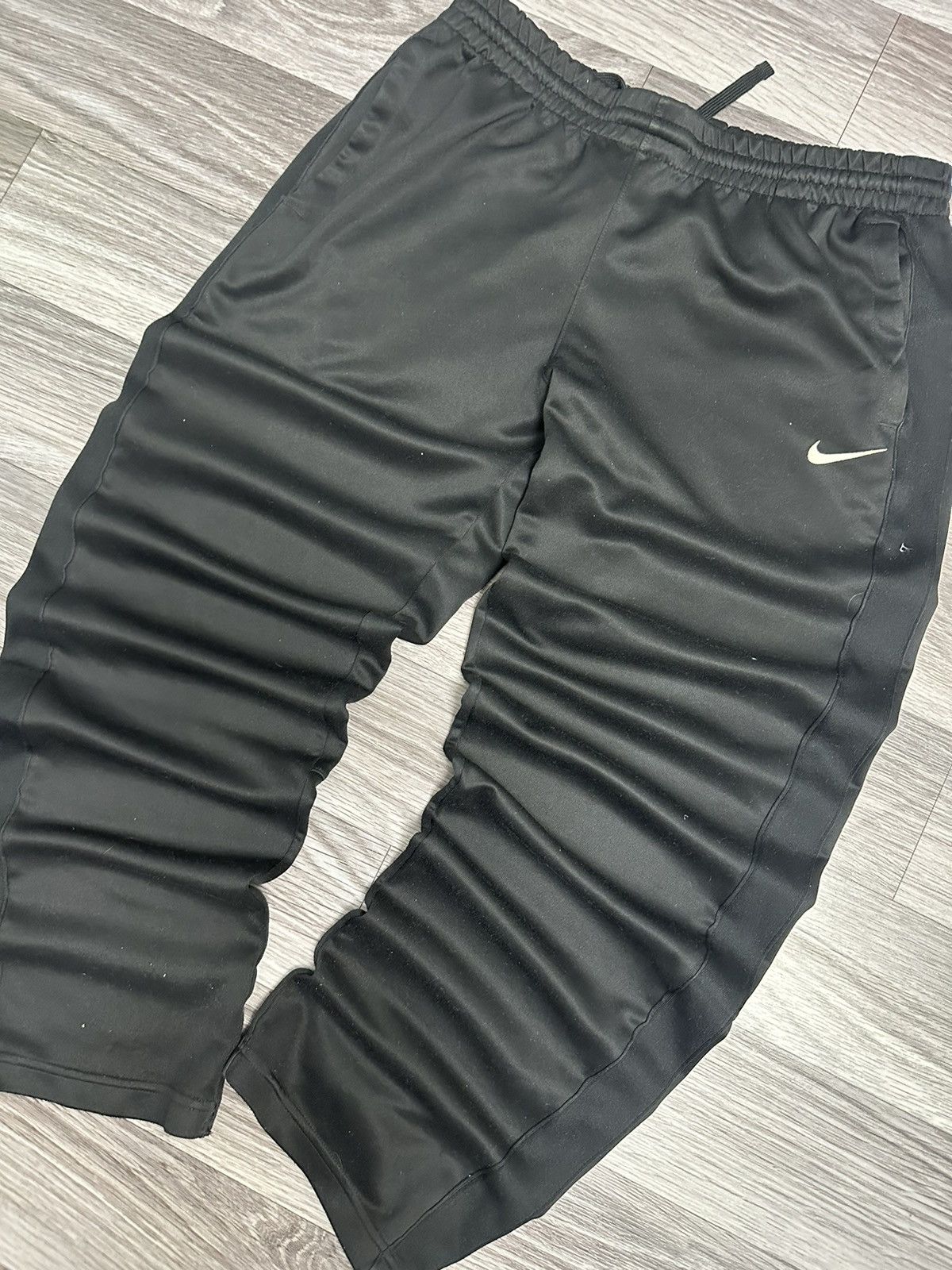 Nike × Vintage Nike Vintage Mens Black y2k Baggy Sweatpants hype streetwear Size US 32 / EU 48 - 2 Thumbnail