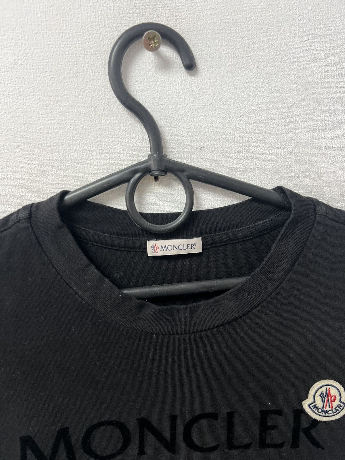Moncler T-Shirt Moncler big logo black Size US S / EU 44-46 / 1 - 6 Thumbnail