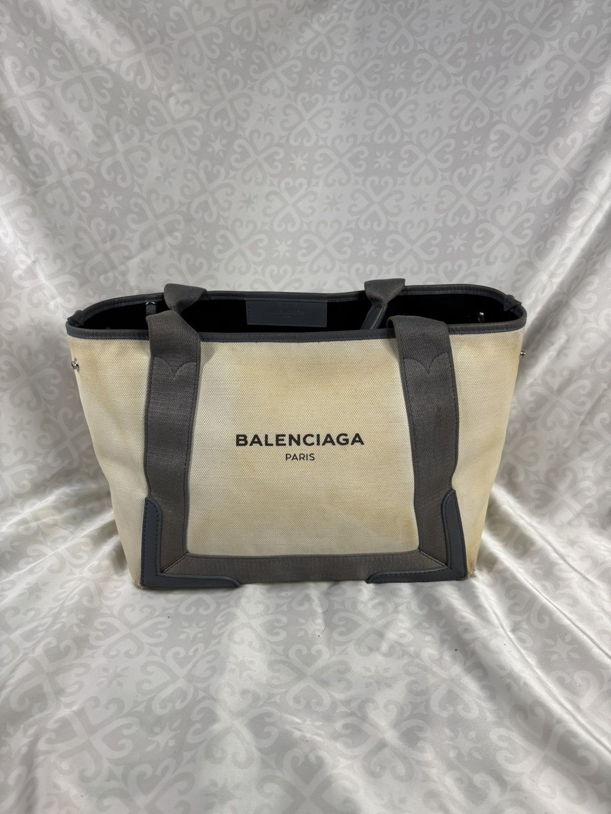 Balenciaga (Heavy Used) Balenciaga Cabas Tote Bag Size ONE SIZE - 1 Thumbnail