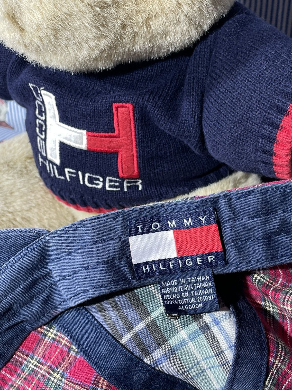 Tommy Hilfiger × Vintage Cap Tommy Hilfiger Lion Crest OG Vintage 90’s Size ONE SIZE - 12 Thumbnail