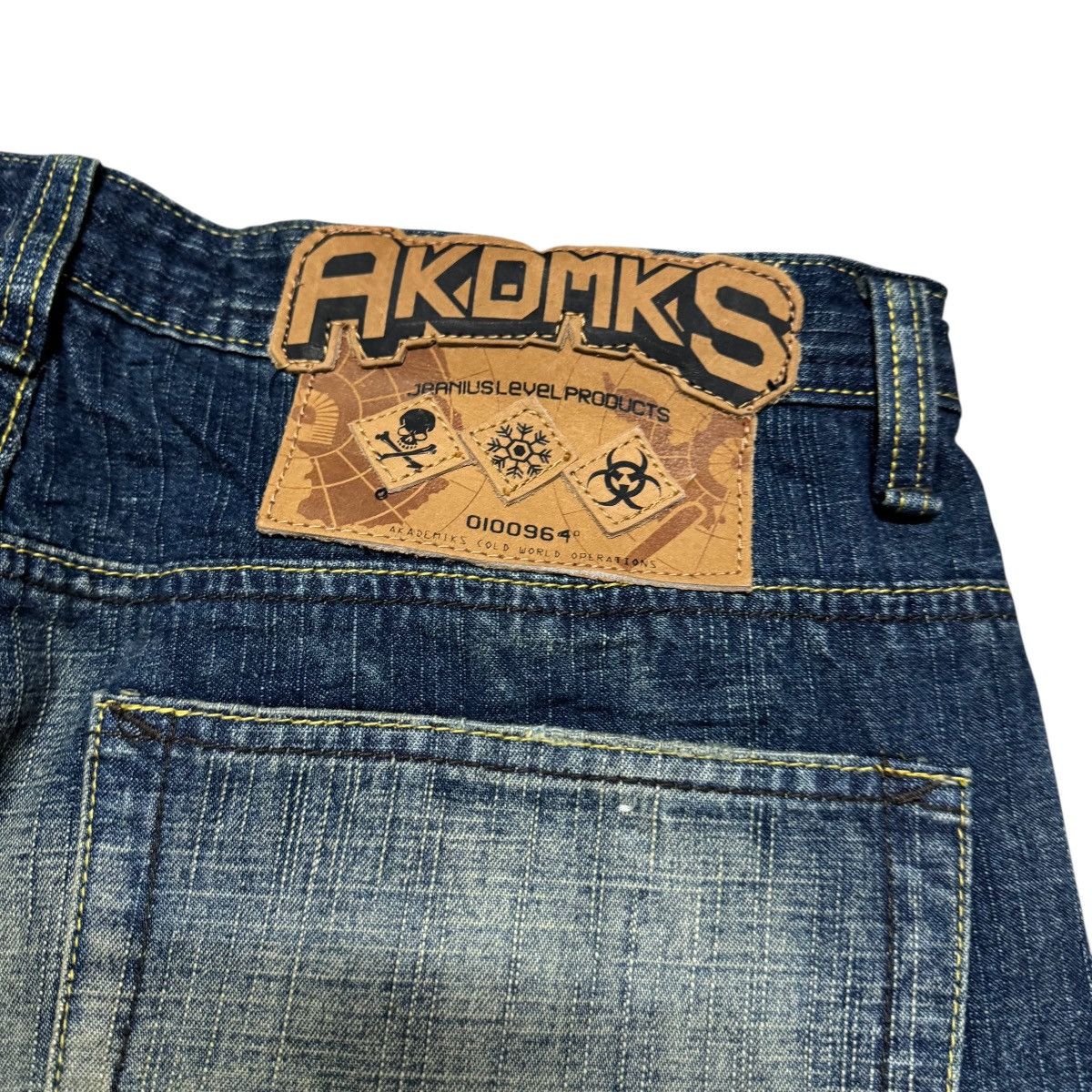 Vintage Vintage Akademiks Spellout Denim Baggy Jeans Jnco Size US 35 - 13 Thumbnail