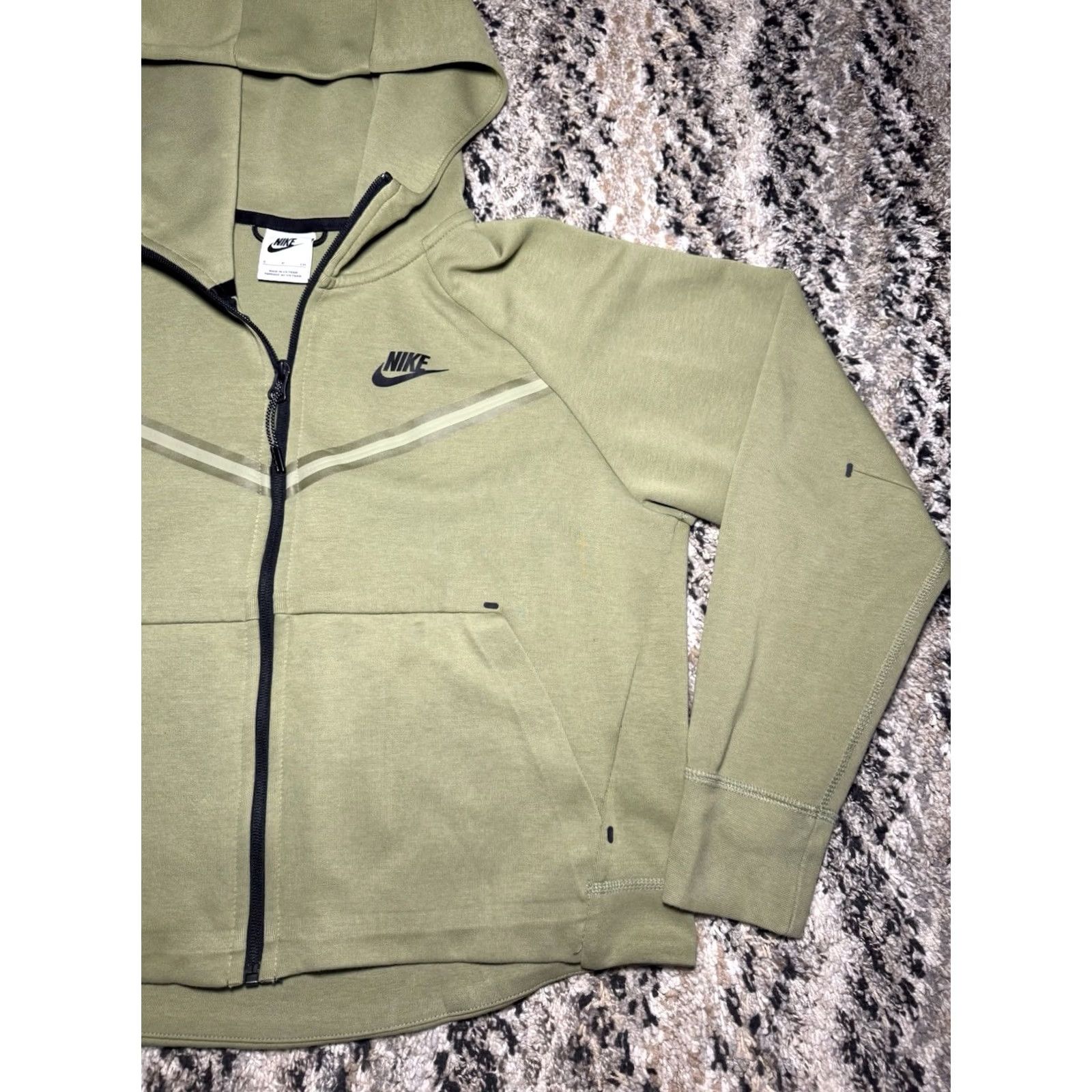 Nike Nike Sportswear Windrunner Womens Full-Zip Hoodie Green S CW4298-334 Size S / US 4 / IT 40 - 2 Thumbnail