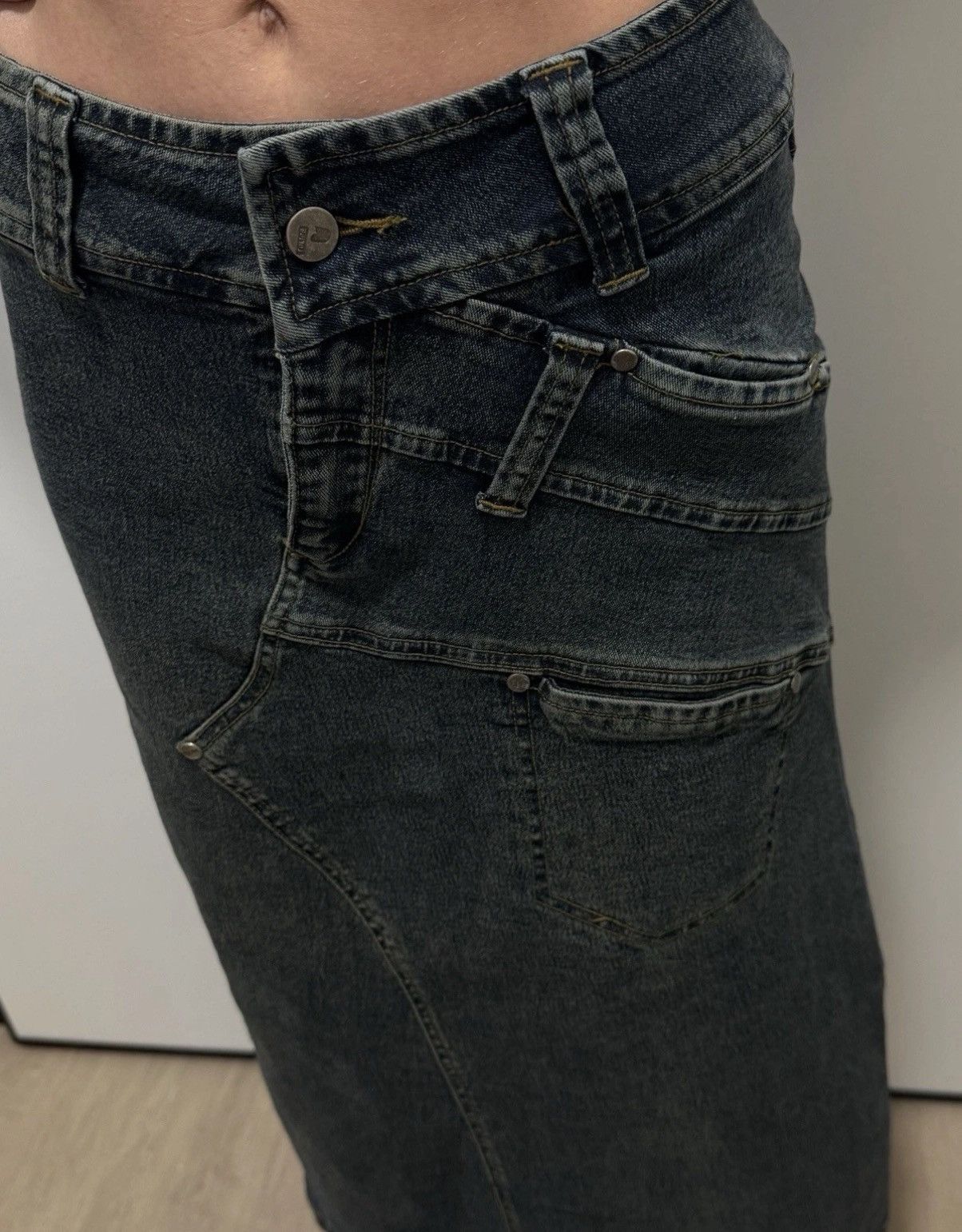 Vintage Tulip Jeans vintage avant garde Denim y2k midi skirt Size S Size 27" / US 4 / IT 40 - 7 Thumbnail