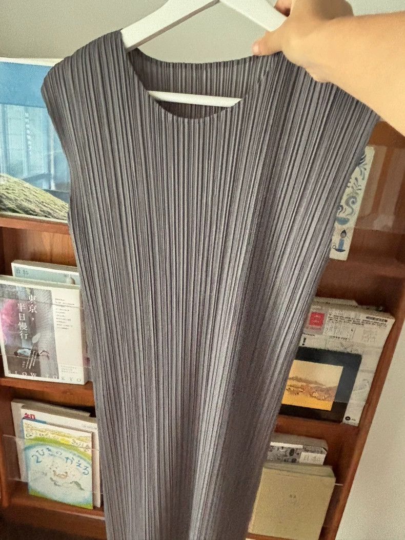 Issey Miyake Issey Miyake size:3 Dark grey pleated dress Size XS / US 0-2 / IT 36-38 - 2 Thumbnail