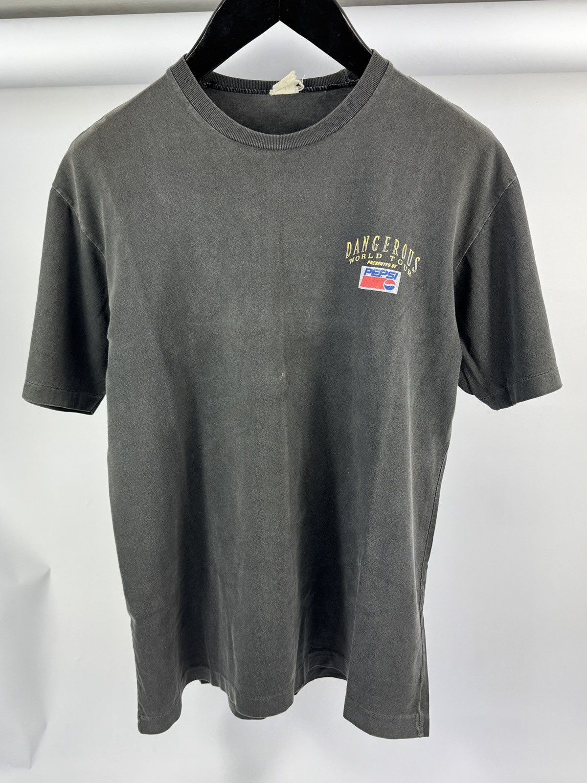 Vintage MICHAEL JACKSON 1990s WORLD TOUR VINTAGE T-SHIRT Size US L / EU 52-54 / 3 - 2 Thumbnail