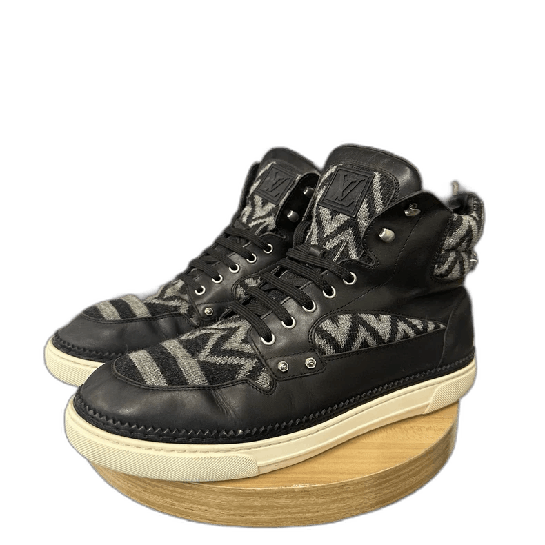 Louis Vuitton Louis Vuitton LV Sneaker Wool Material Size 42-2506 Size US 9 / EU 42 - 1 Thumbnail