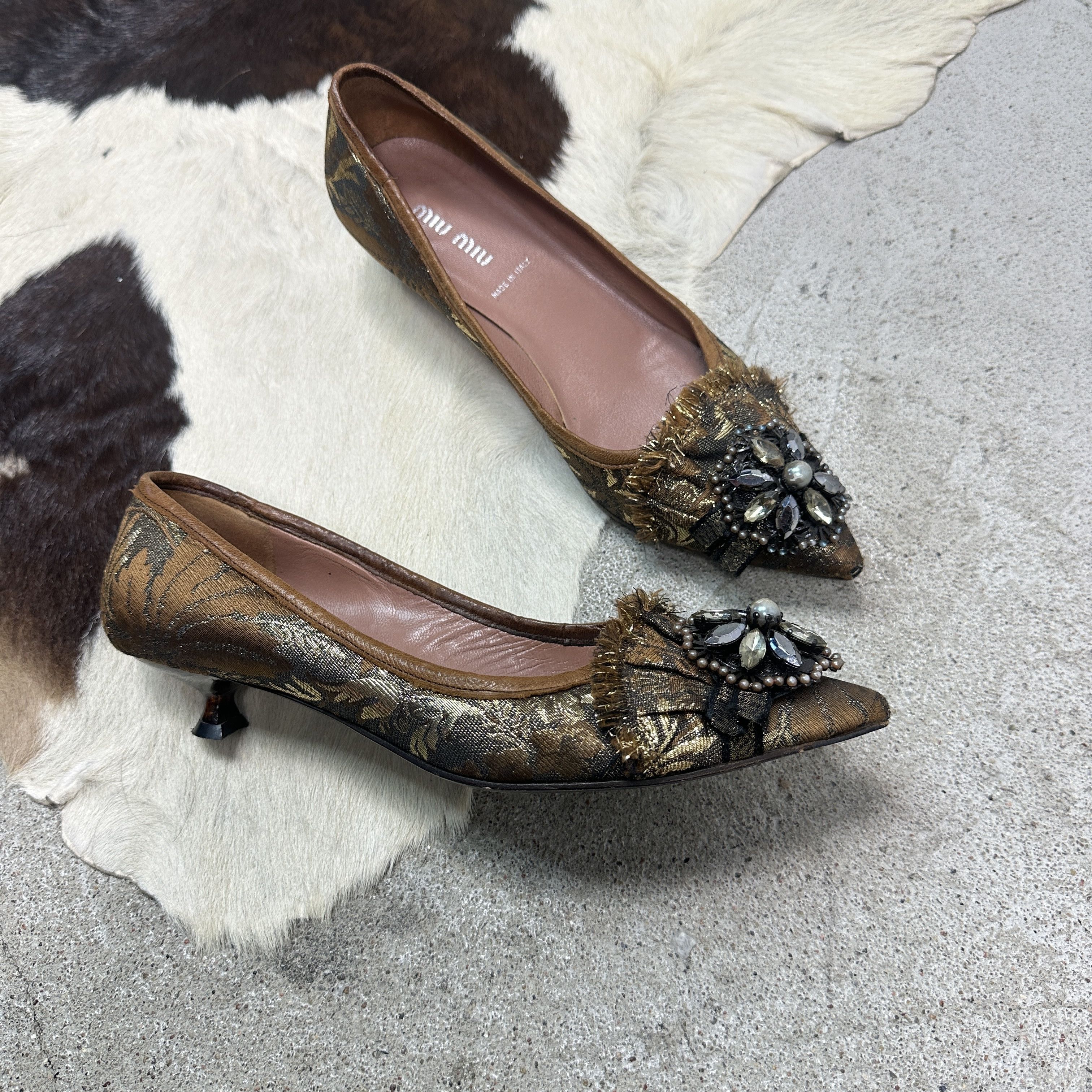 Miu Miu Vintage Jacquard Embellished Miu Miu Kitten Heels 00s Size US 6.5 / IT 36.5 - 10 Thumbnail
