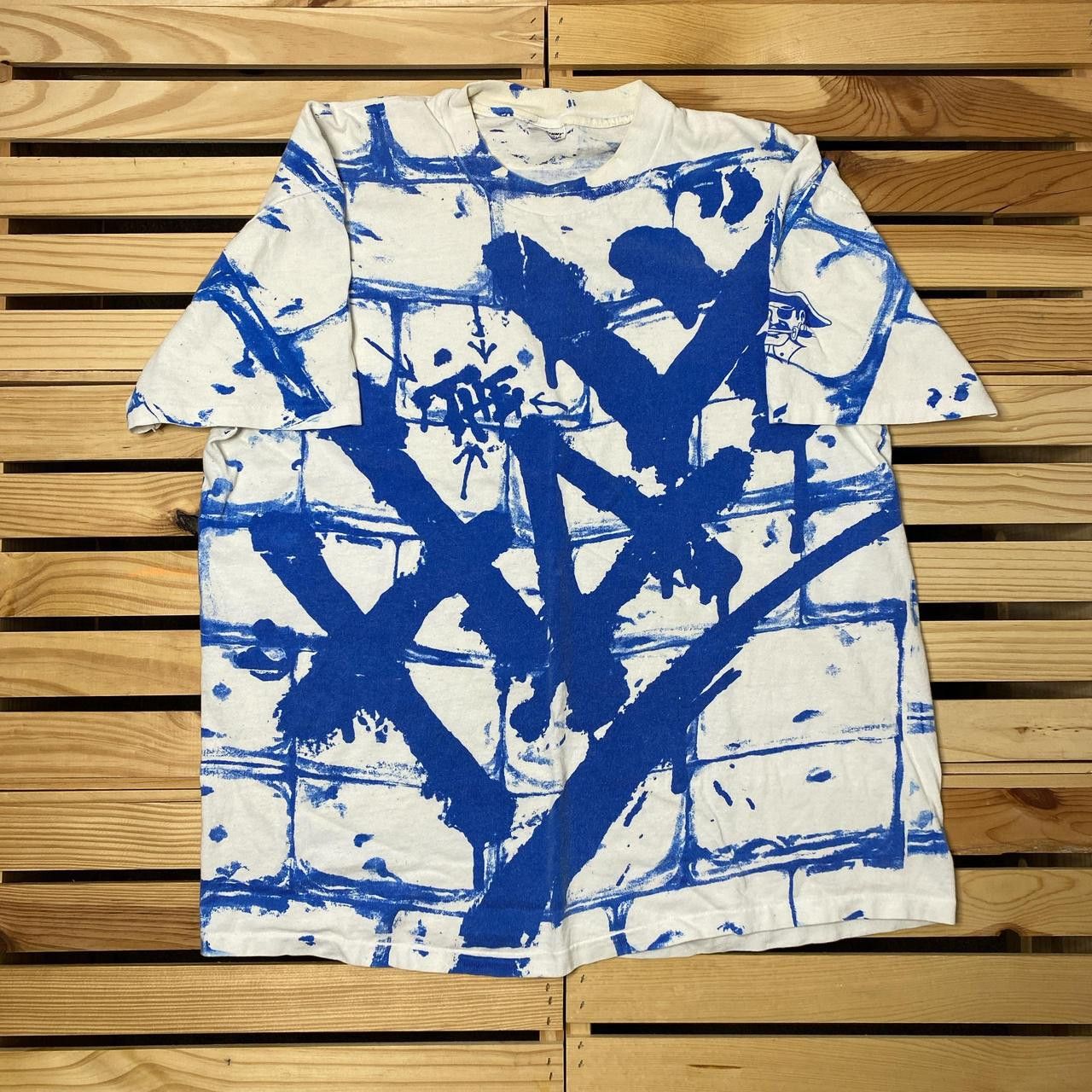 Other Vintage Seton Hall University Pirates White Tee Size XL Size US XL / EU 56 / 4 - 1 Thumbnail