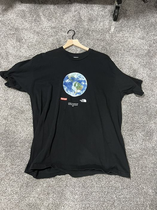 Supreme the north face one best sale world tee