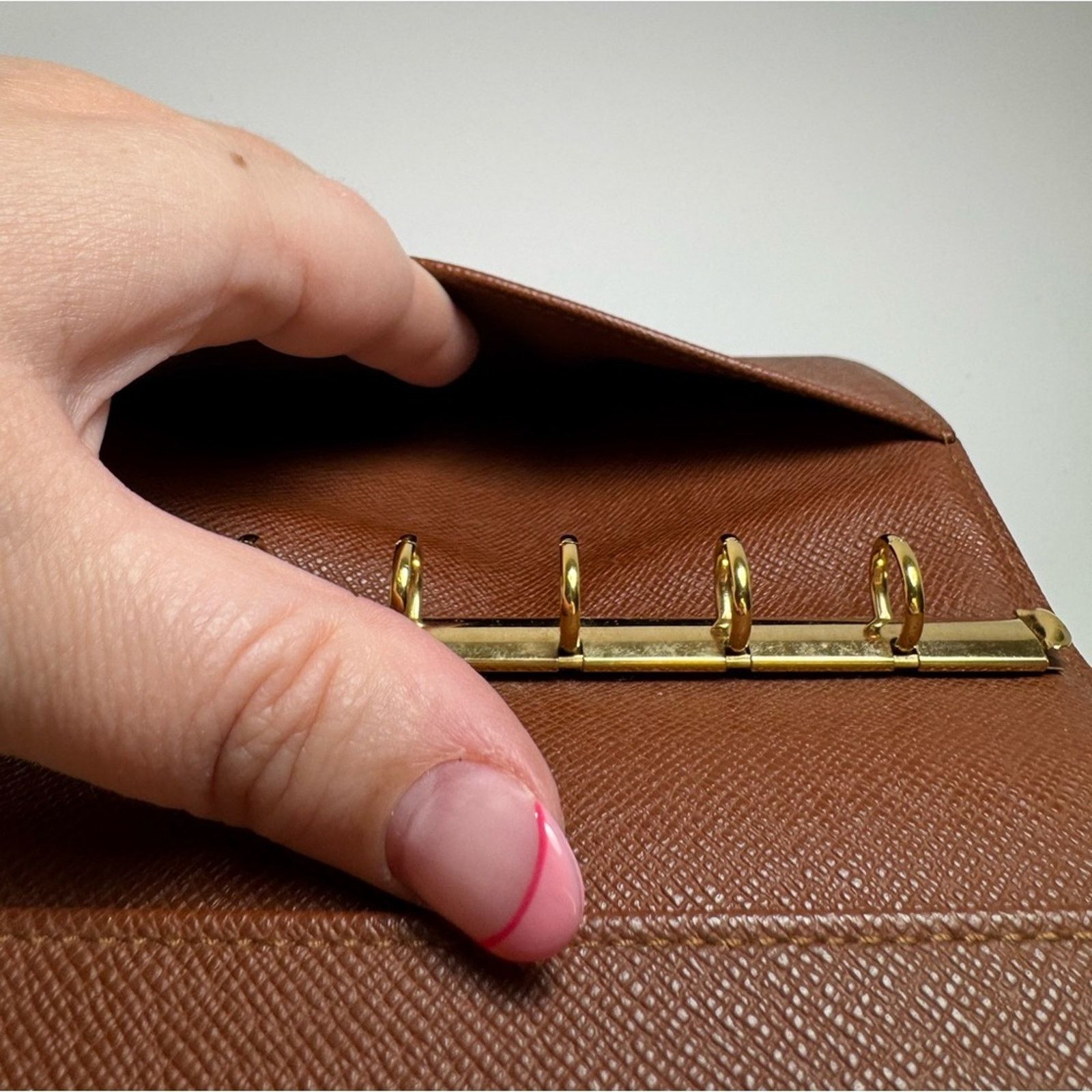 Louis Vuitton Louis Vuitton Agenda PM Monogram / Passport Holder Size ONE SIZE - 9 Thumbnail