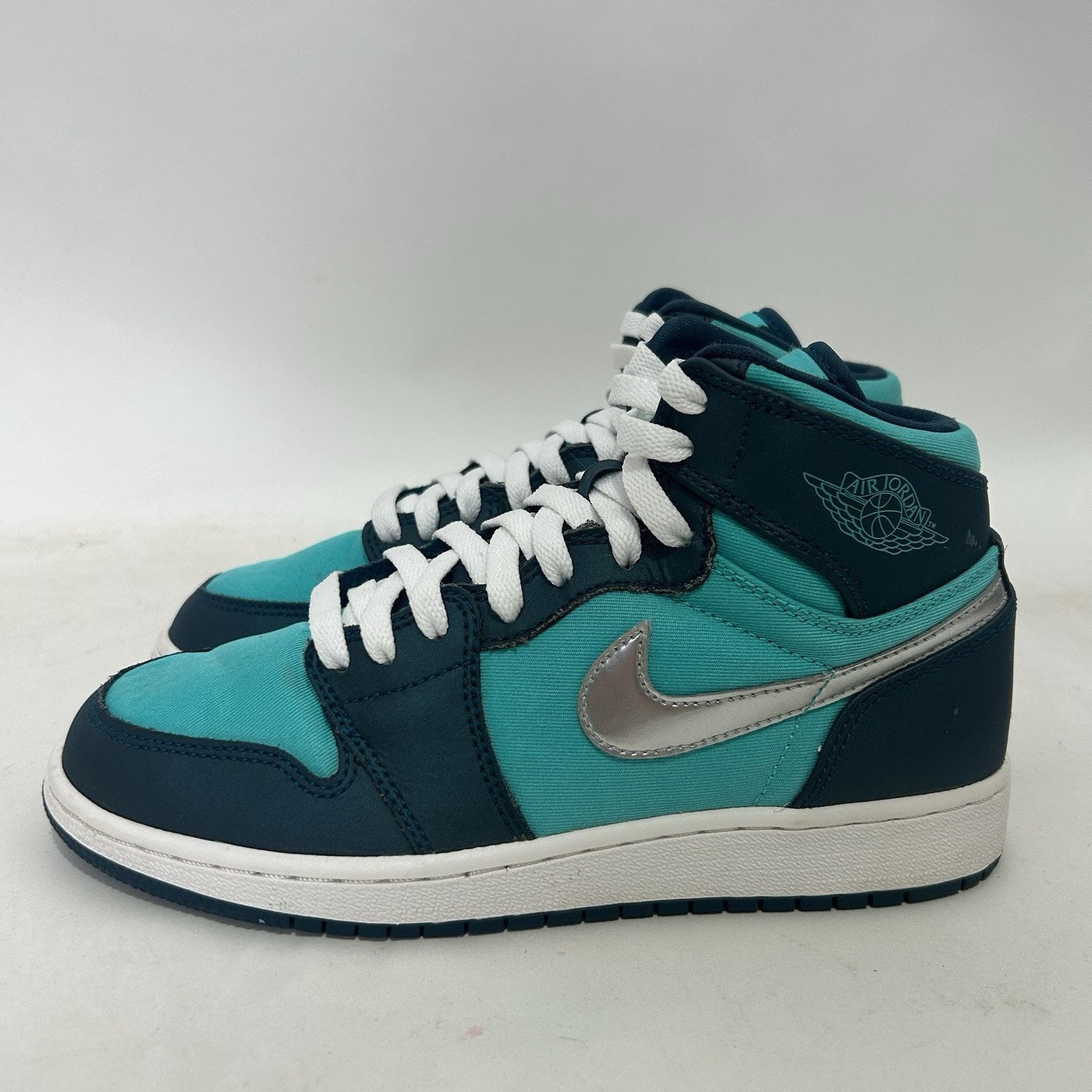 Nike Nike Air Jordan 1 Retro High GG “Hyper Jade” Size US 7.5 / IT 37.5 - 5 Thumbnail