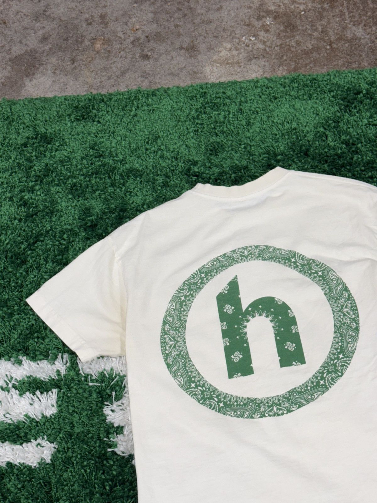 HIDDEN Hidden NY Paisley Bandana H White Logo Tee Small Size US S / EU 44-46 / 1 - 2 Thumbnail