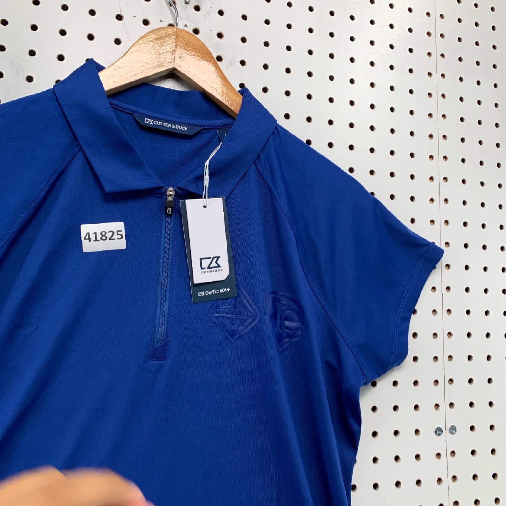 Cutter & Buck Cutter & Buck Polo Shirt Womens L Blue INTERNATIONAL TRUCKING Golf 20x24.5 Polo Shirt Casual Ladies L Blue 20x24.5 Golf New Size L / US 10 / IT 46 - 7 Thumbnail