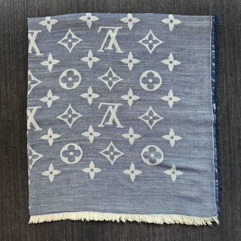 Louis Vuitton Louis Vuitton Cashmere and silk-blended shawl scarf Size ONE SIZE - 1 Thumbnail
