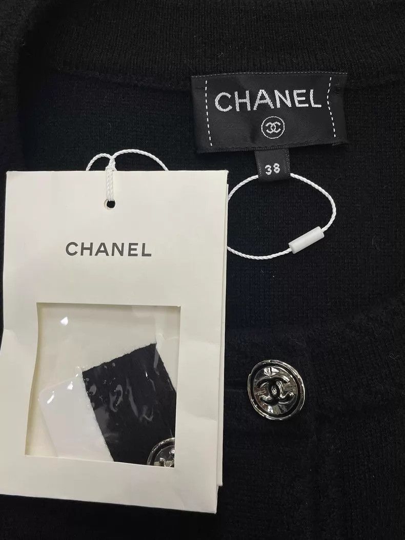 Chanel Chanel Black leather diamond plaid four-pocket vest Size XS / US 0-2 / IT 36-38 - 4 Thumbnail