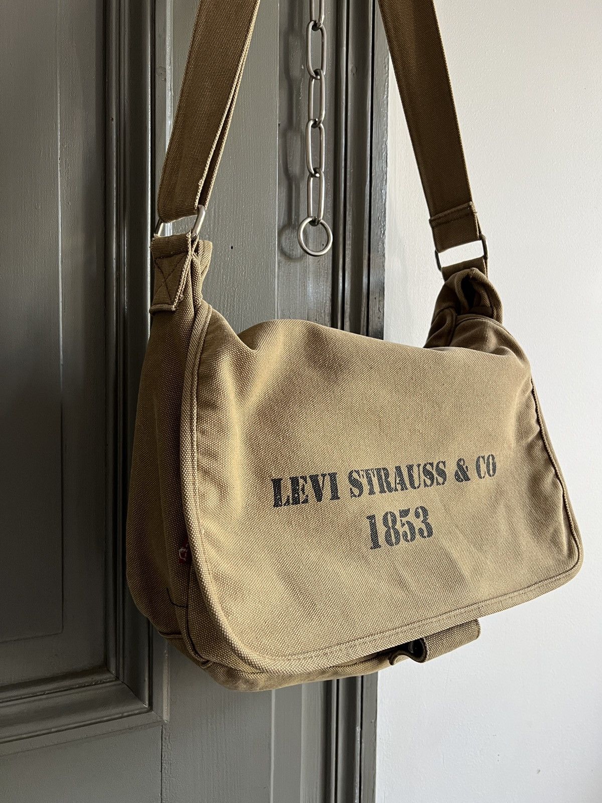 Levi's Vintage Military Style Levi’s Cotton Canvas Shoulder Bag Size ONE SIZE - 7 Thumbnail
