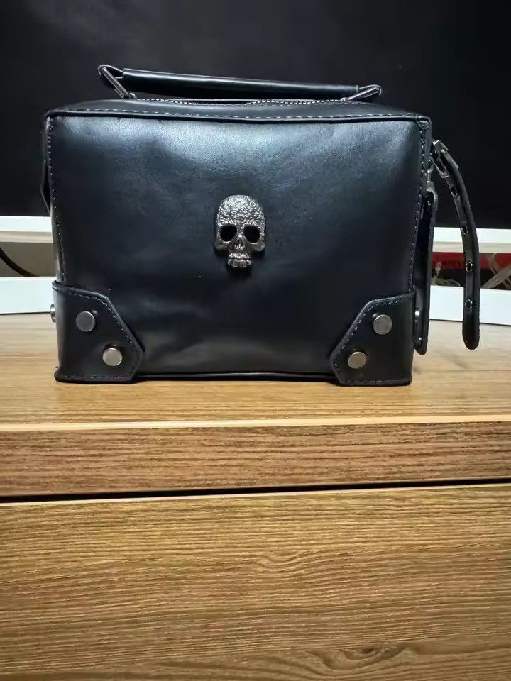 Japanese Brand punk motorcycle style skull handbag Size ONE SIZE - 6 Thumbnail