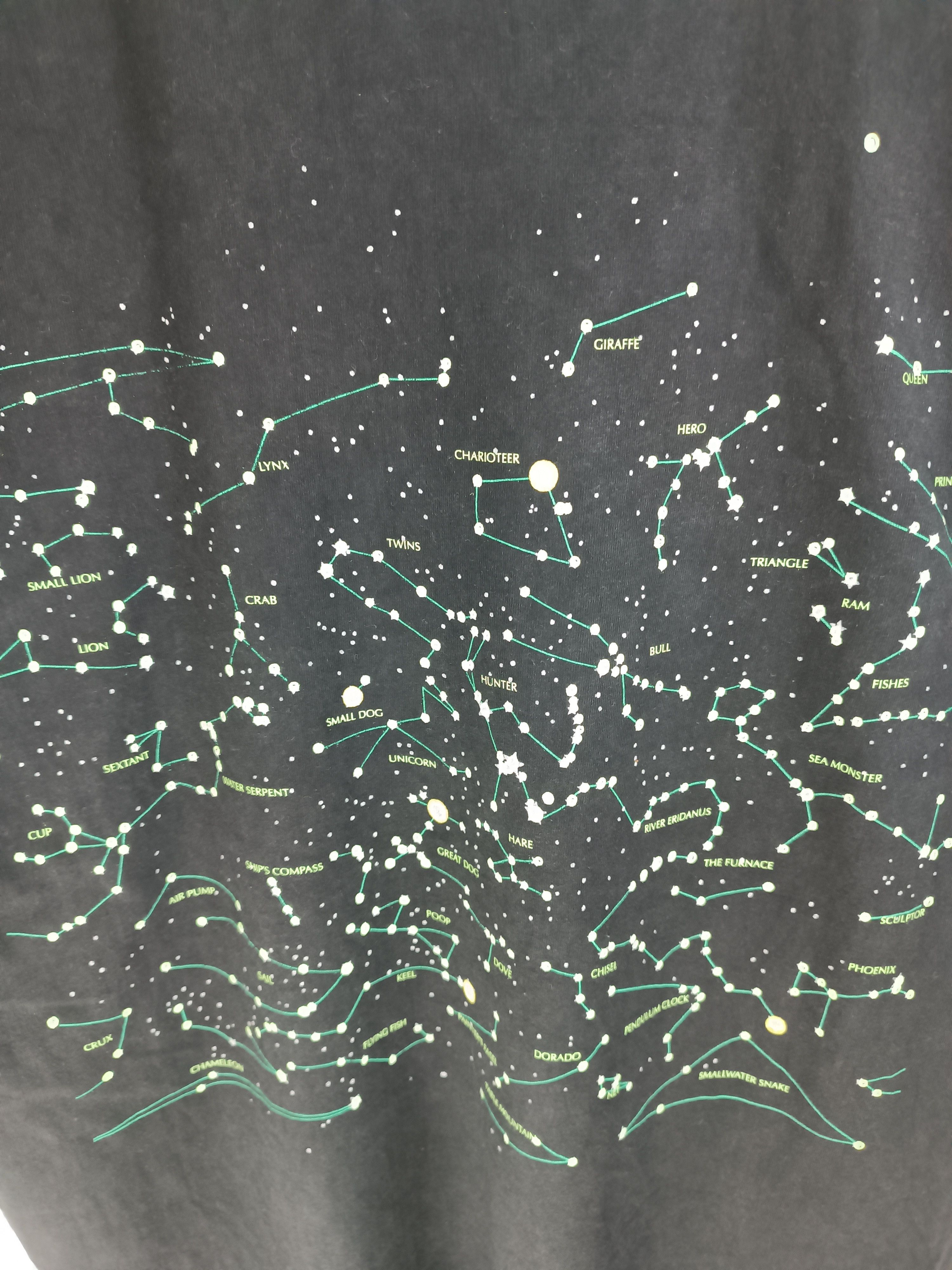 Vintage VINTAGE 90'S HEAVENLY BODIES STARS UNIVERSE BOOKS VERY RARE Size US XL / EU 56 / 4 - 17 Thumbnail