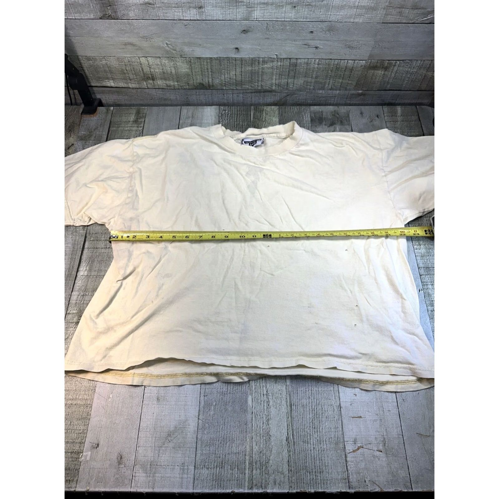 Lee VINTAGE Lee crop top T yellow Womens L T-Shirt distressed holes paint stains Size L / US 10 / IT 46 - 6 Thumbnail
