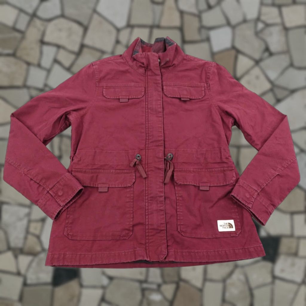 VINTAGE North Face Jacket Womens Medium Red Outdoor Casual Workwear Military Style Fully Lined Fall Spring