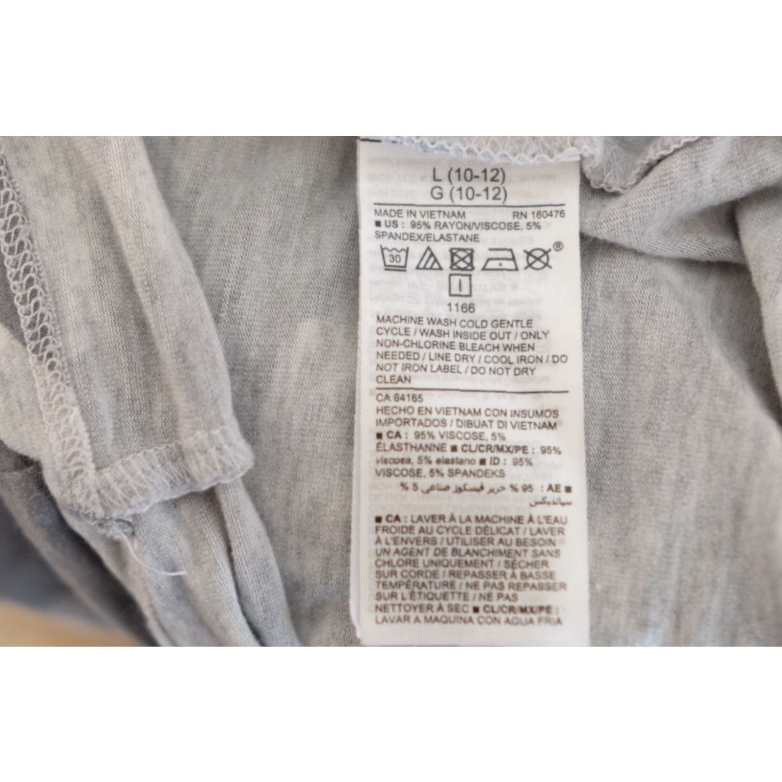 Old Navy EUC Old Navy Grey Camo Tank Top Front Tie Lightweight Stretch Womens L #A1-5 Tank Women L Grey Camo Front Tie Lightweight Stretch Old Navy Size L / US 10 / IT 46 - 8 Thumbnail